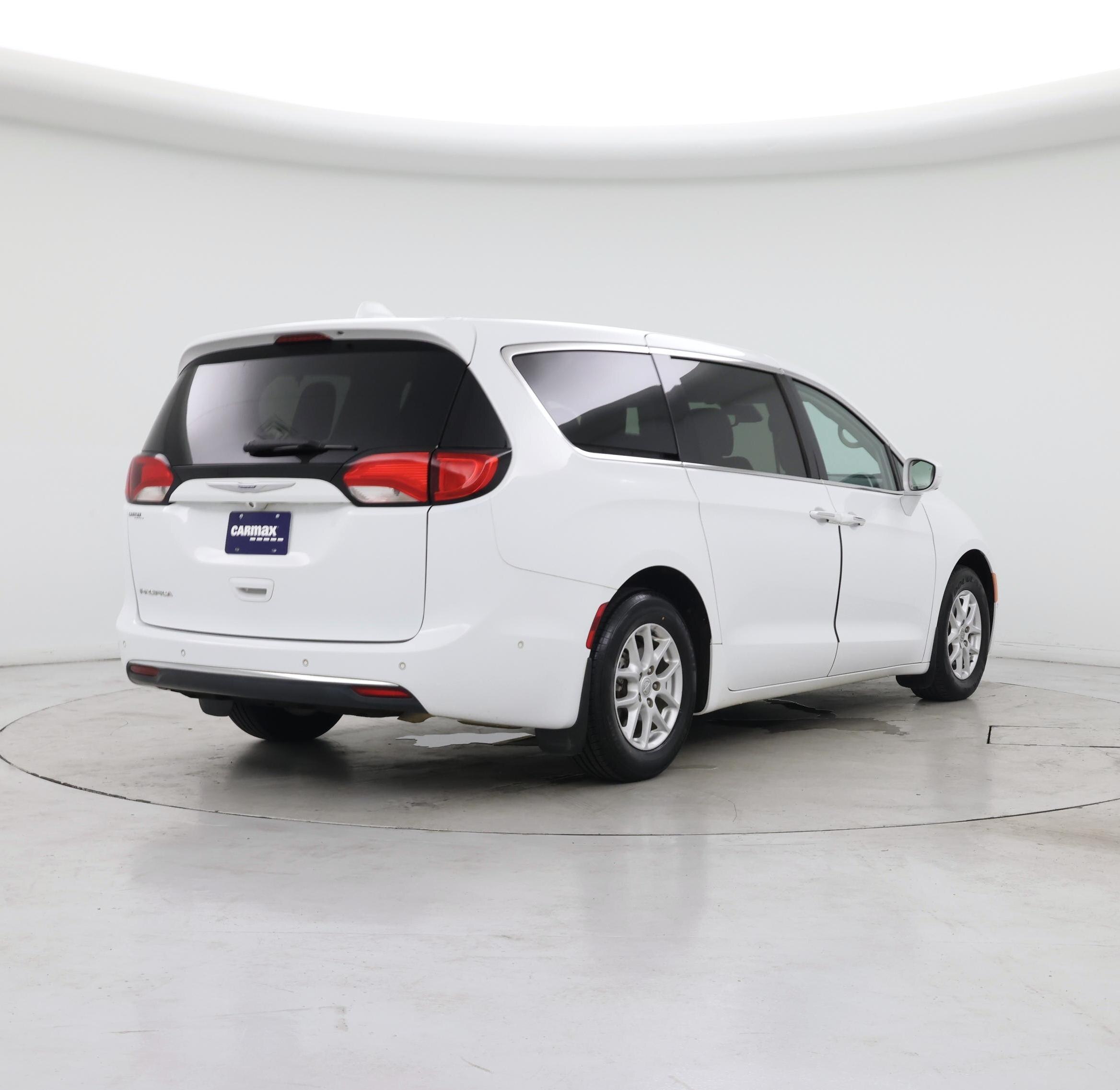 Thumbnail: 2020 Chrysler Pacifica - 8