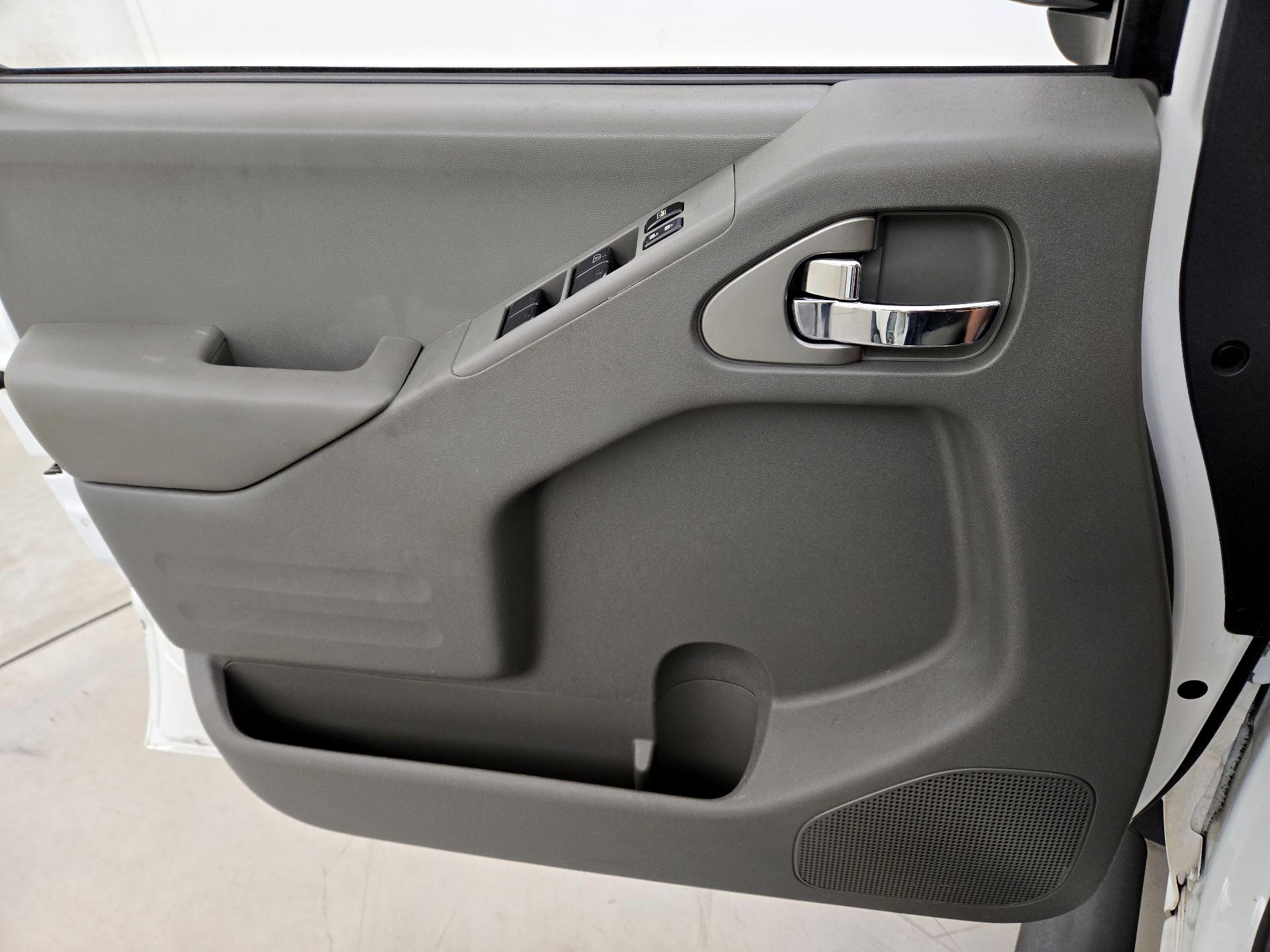 Thumbnail: 2019 Nissan Frontier - 12