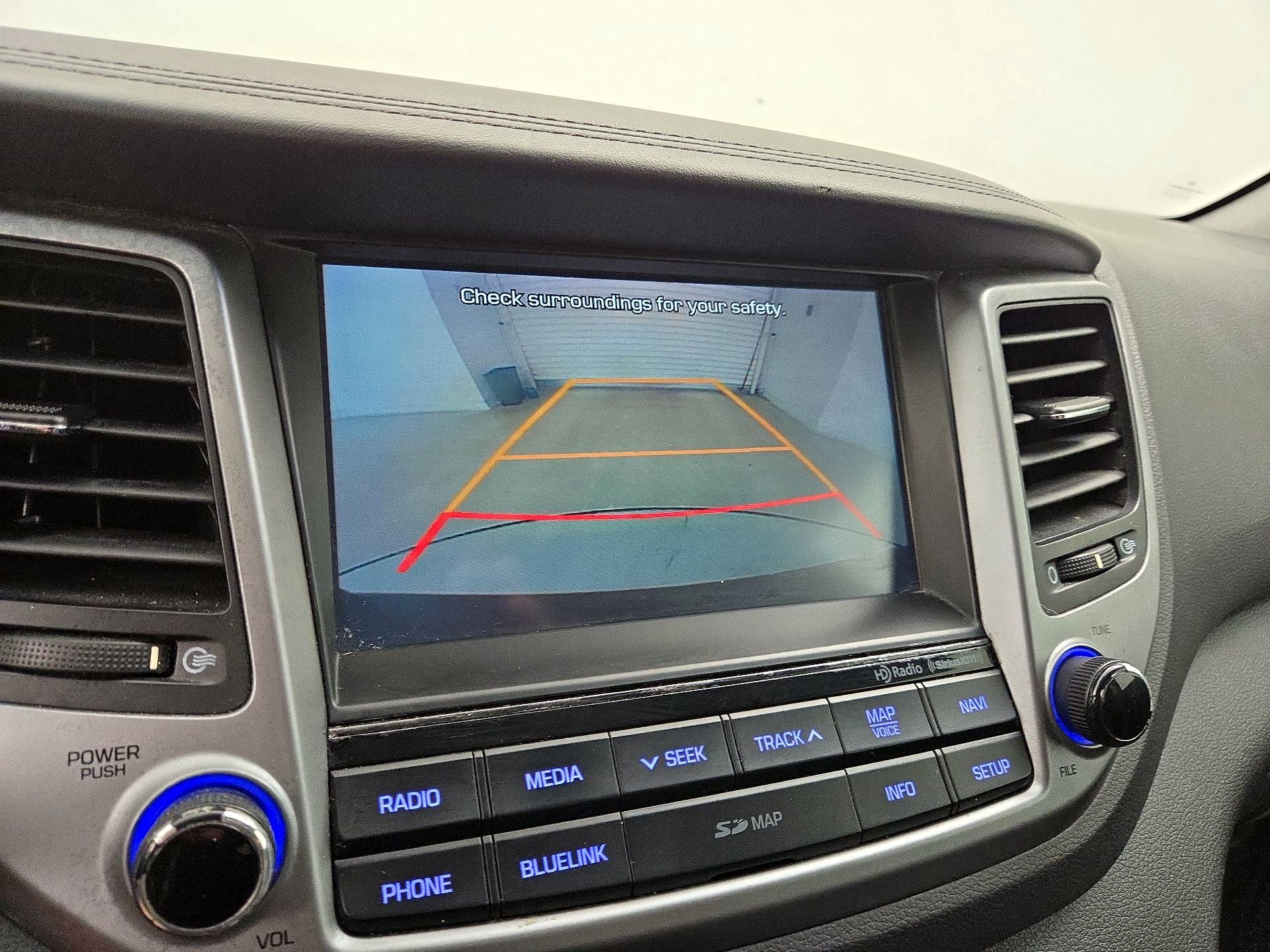Thumbnail: 2016 Hyundai Tucson - 14