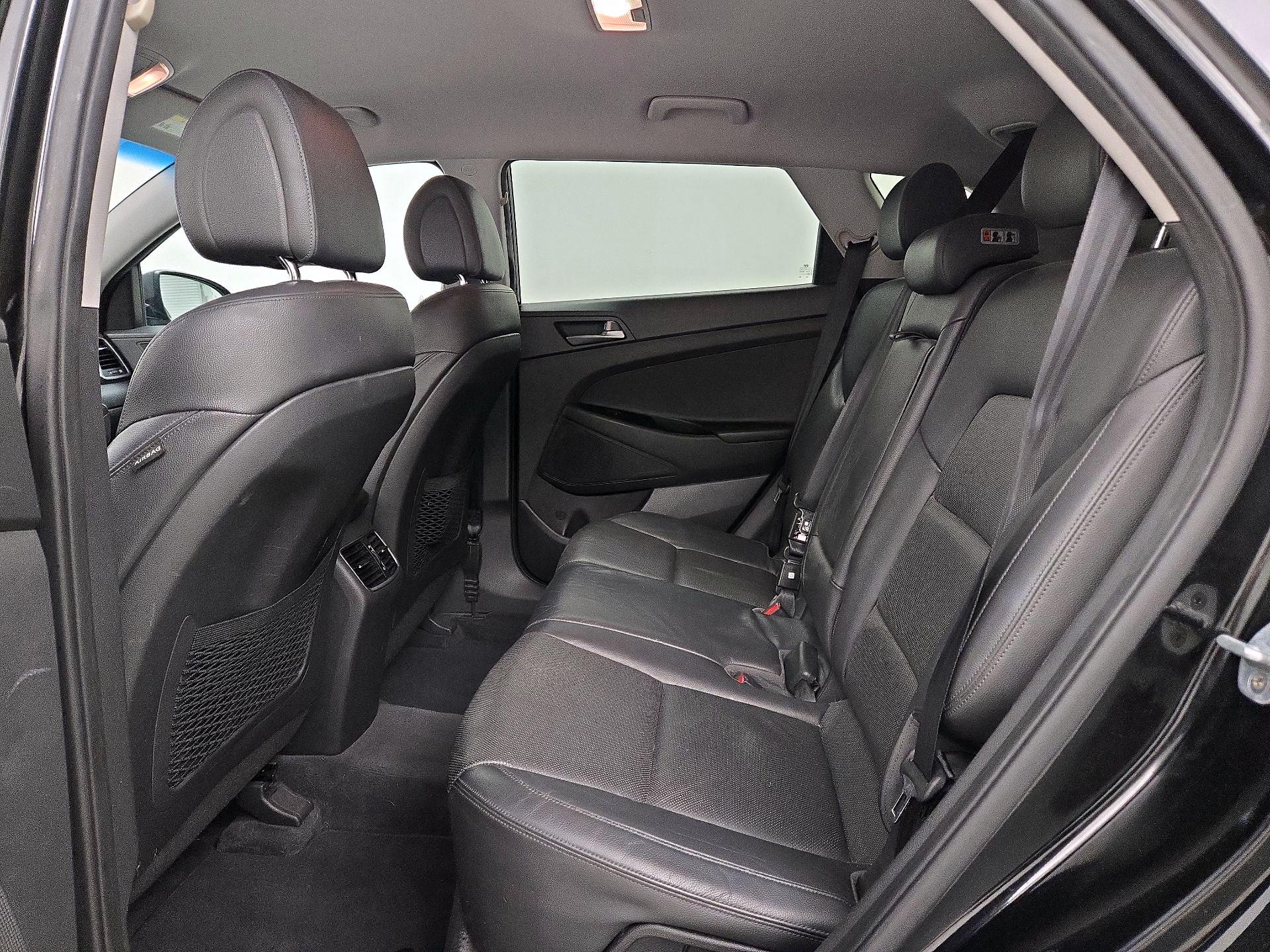 Thumbnail: 2016 Hyundai Tucson - 19