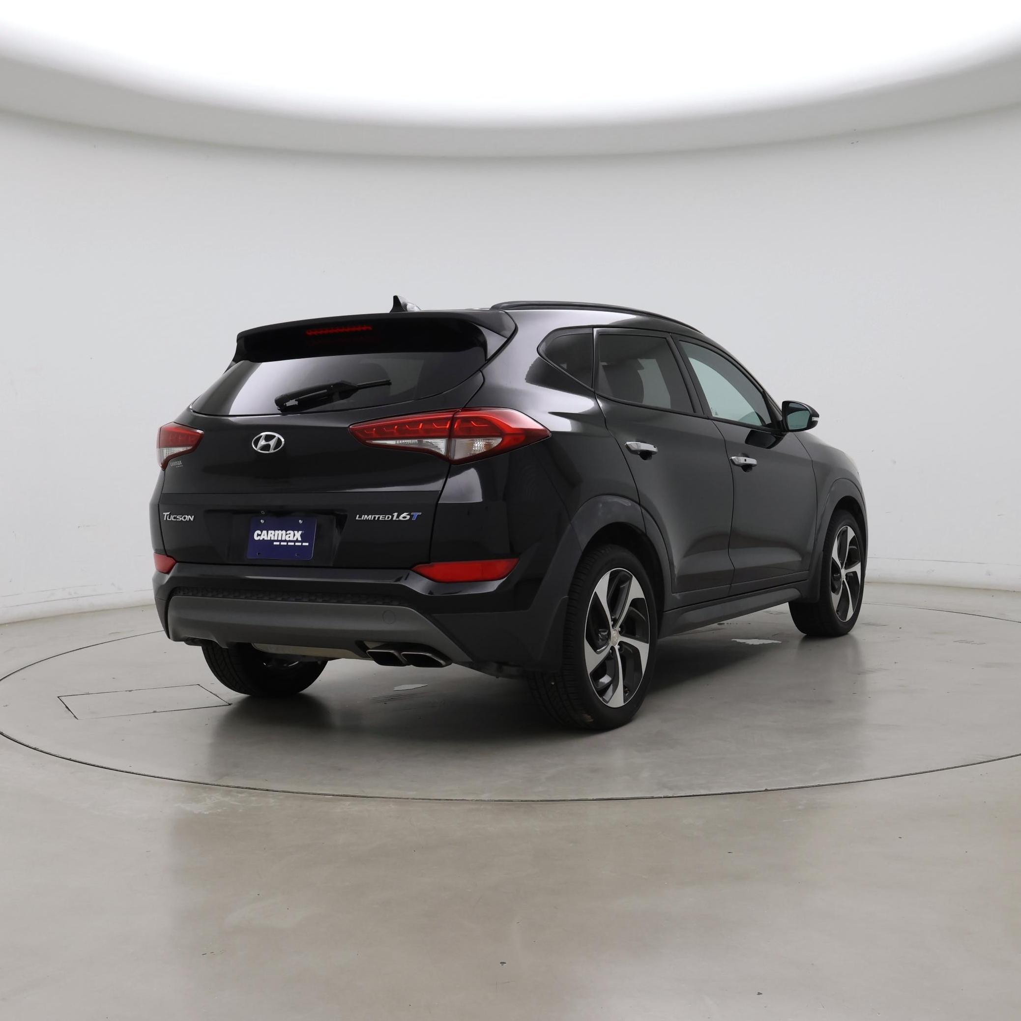 Thumbnail: 2016 Hyundai Tucson - 8