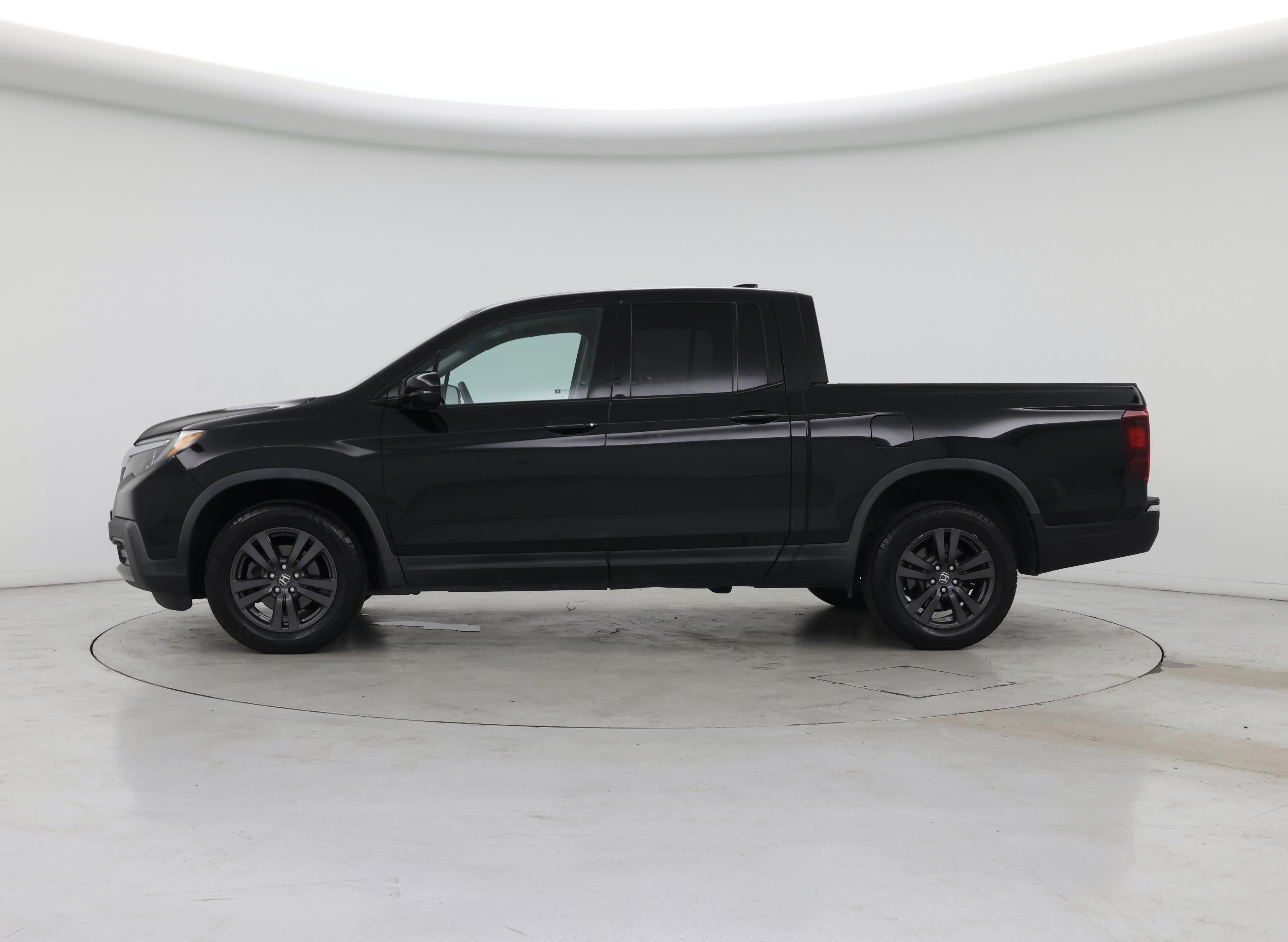 Thumbnail: 2017 Honda Ridgeline - 3
