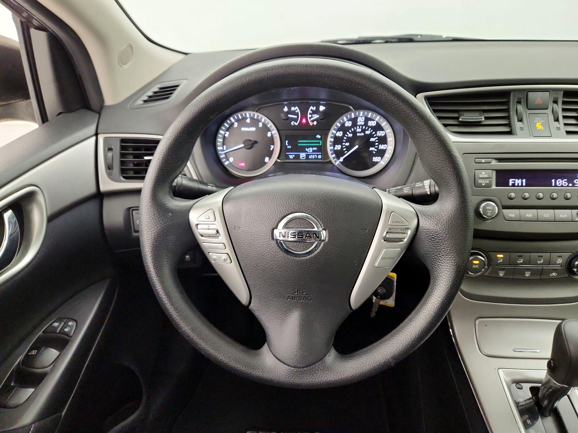 Thumbnail: 2014 Nissan Sentra - 10