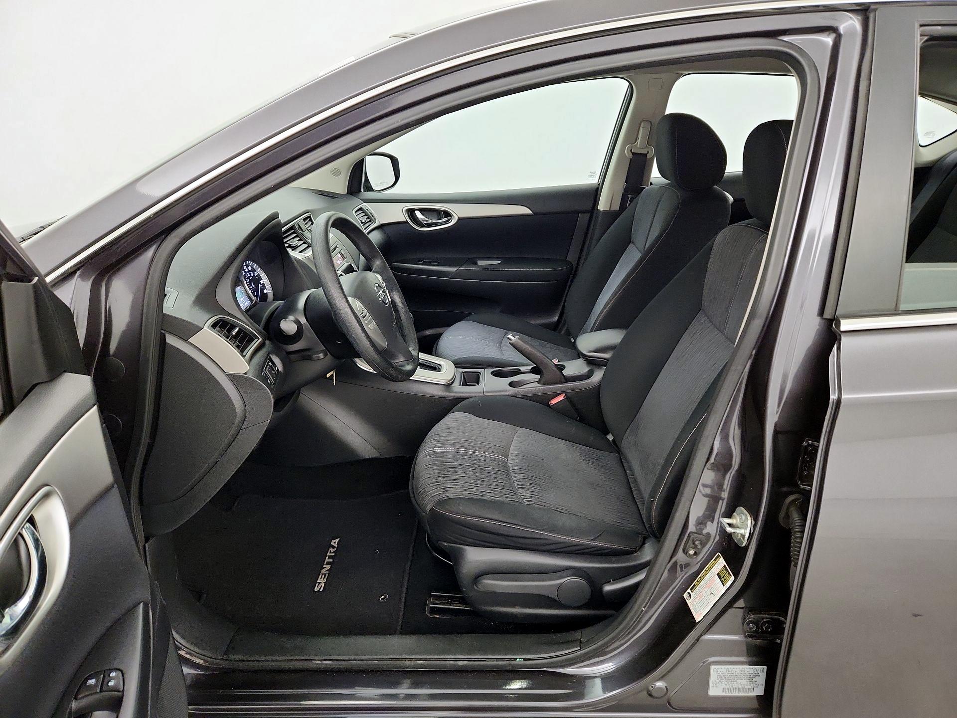 Thumbnail: 2014 Nissan Sentra - 11
