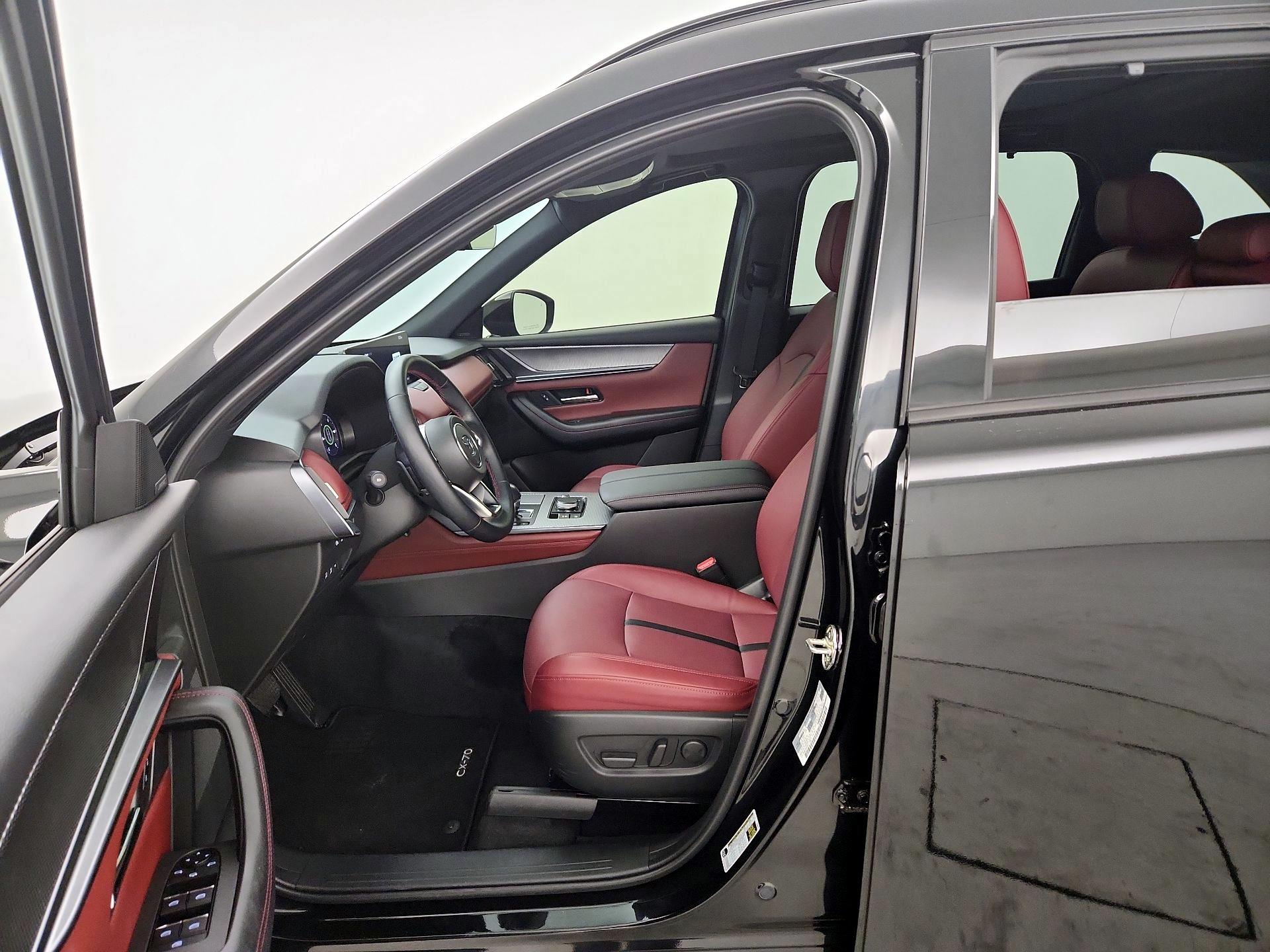 Thumbnail: 2025 Mazda CX-70 - 11