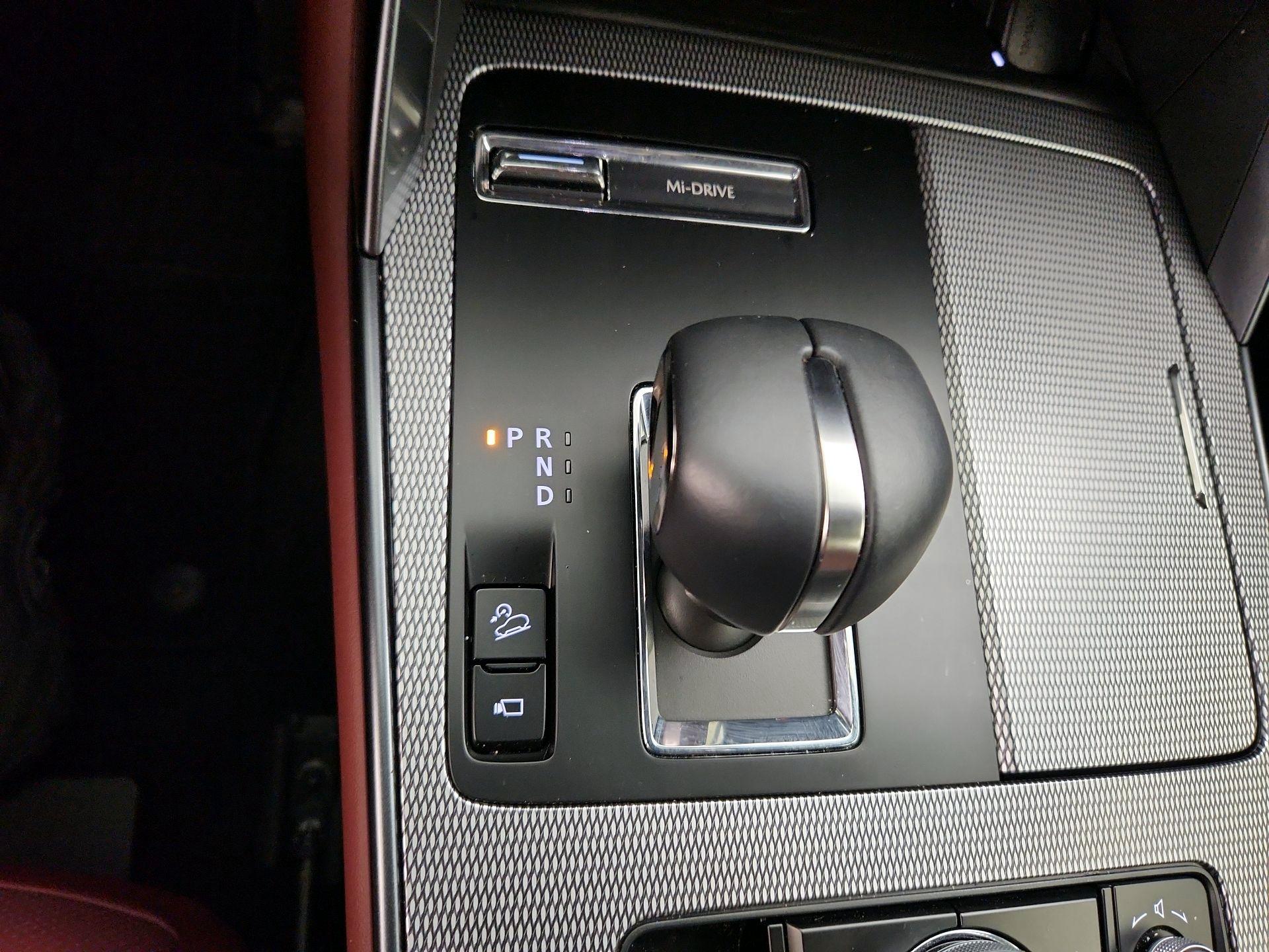 Thumbnail: 2025 Mazda CX-70 - 17