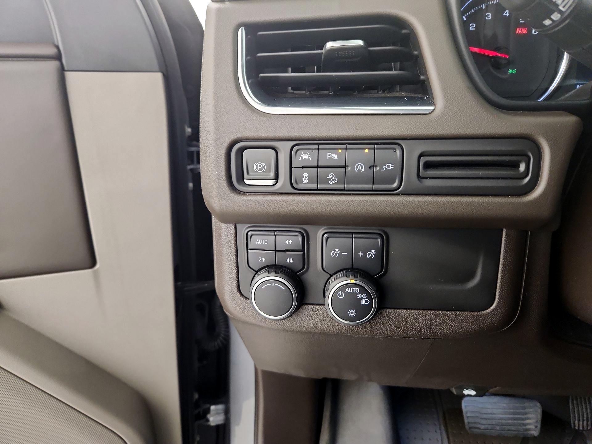 Thumbnail: 2021 Chevrolet Tahoe - 13