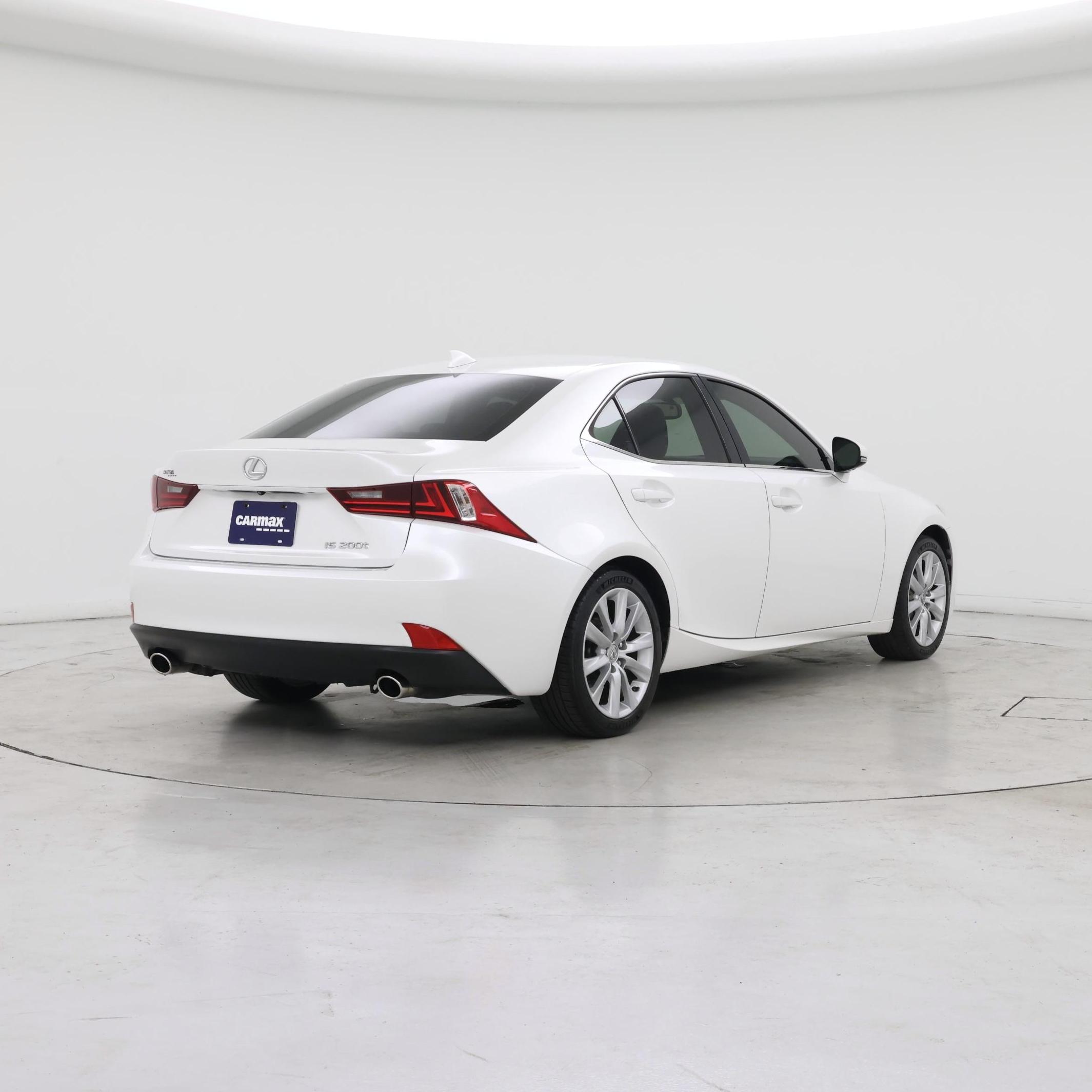 Thumbnail: 2016 Lexus IS - 8