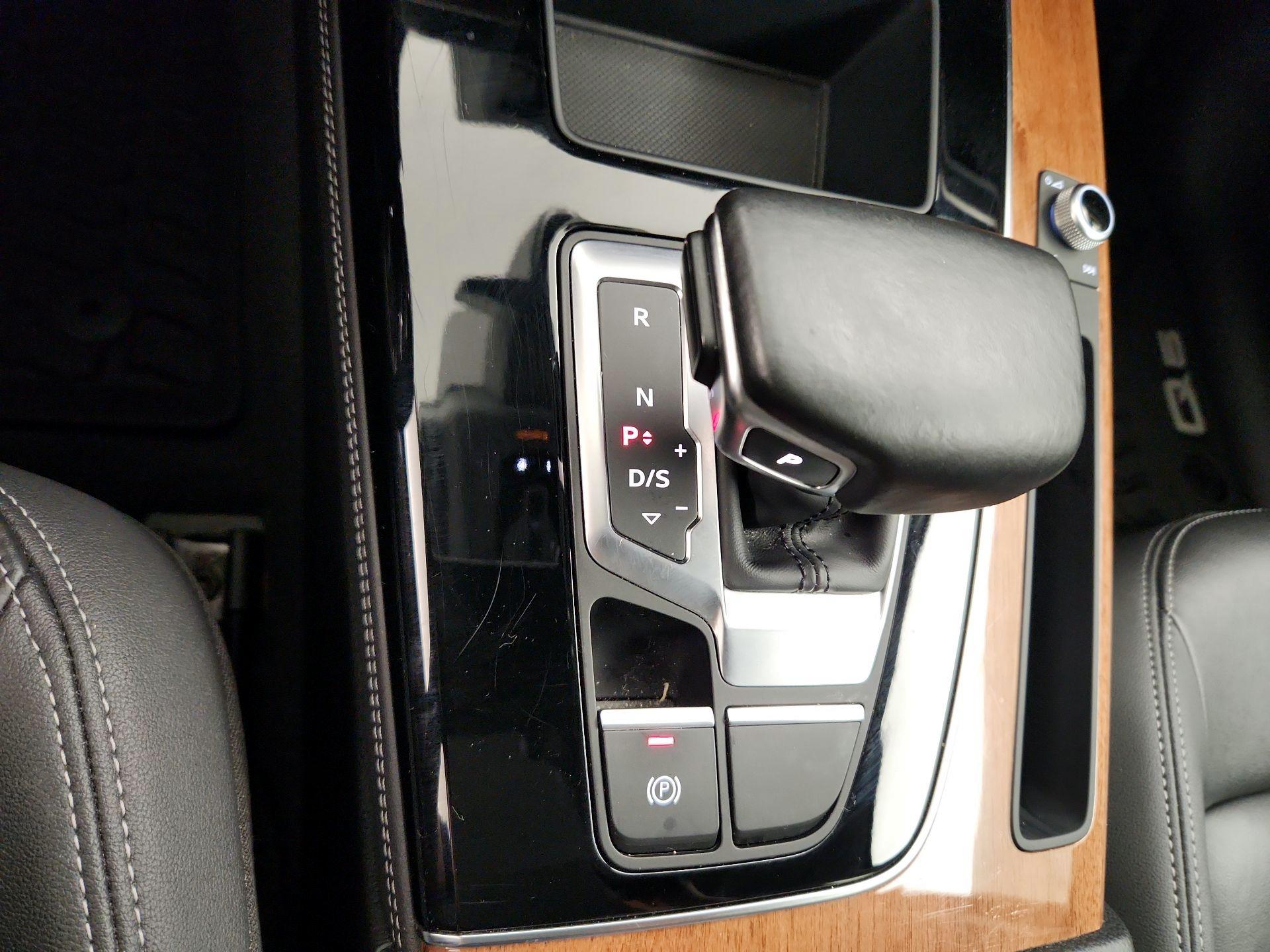 Thumbnail: 2021 Audi Q5 - 17