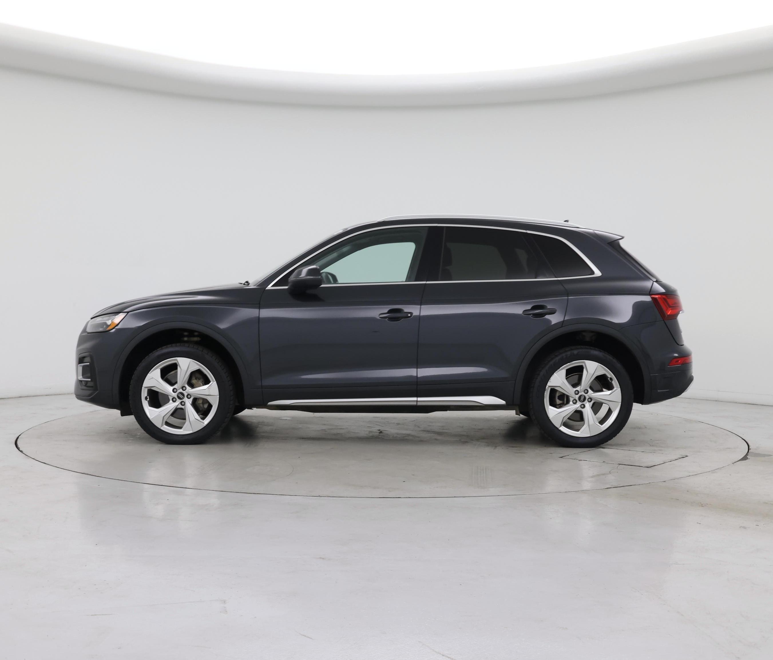 Thumbnail: 2021 Audi Q5 - 3