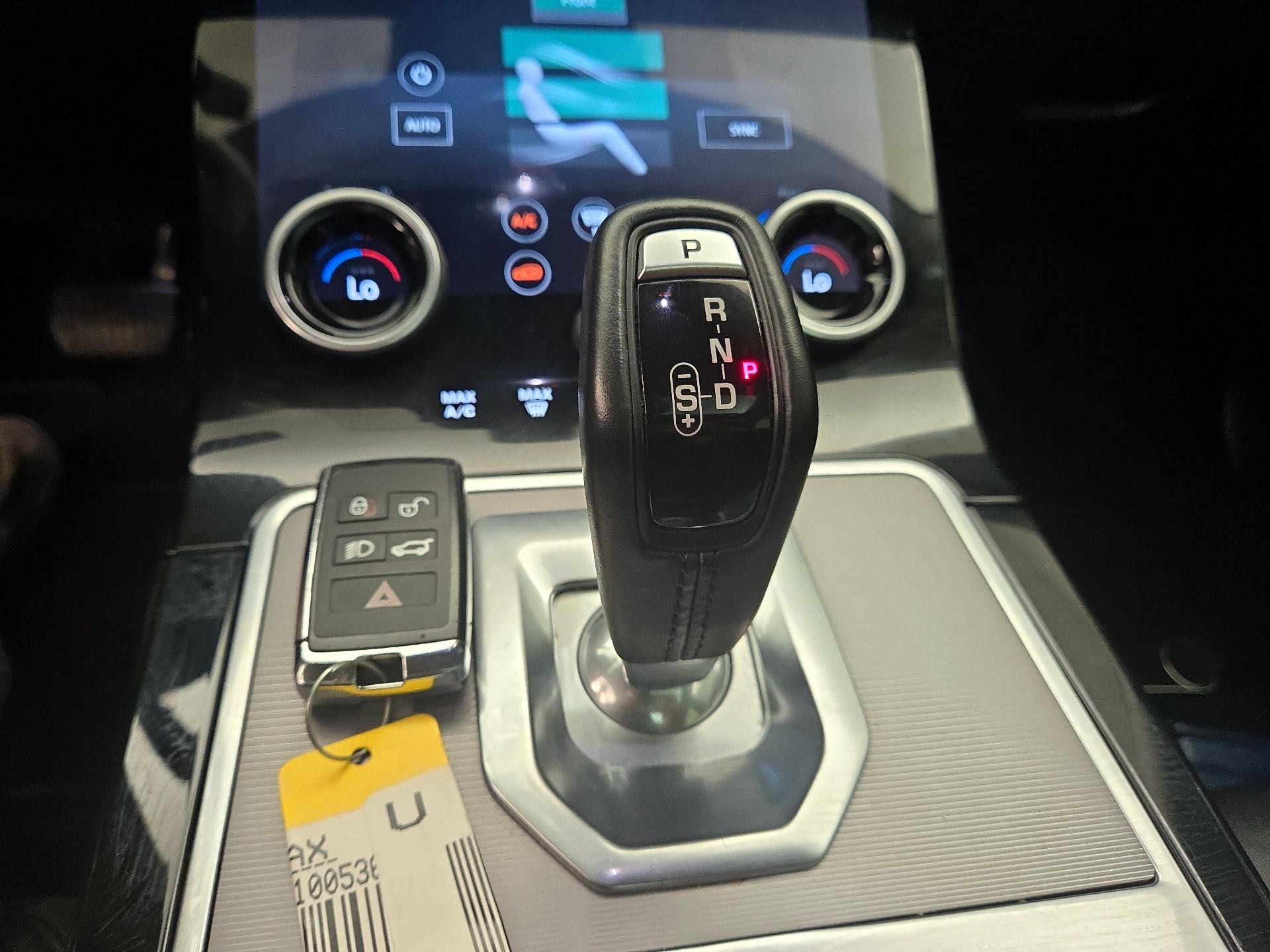 Thumbnail: 2020 Land Rover Range Rover Evoque - 18