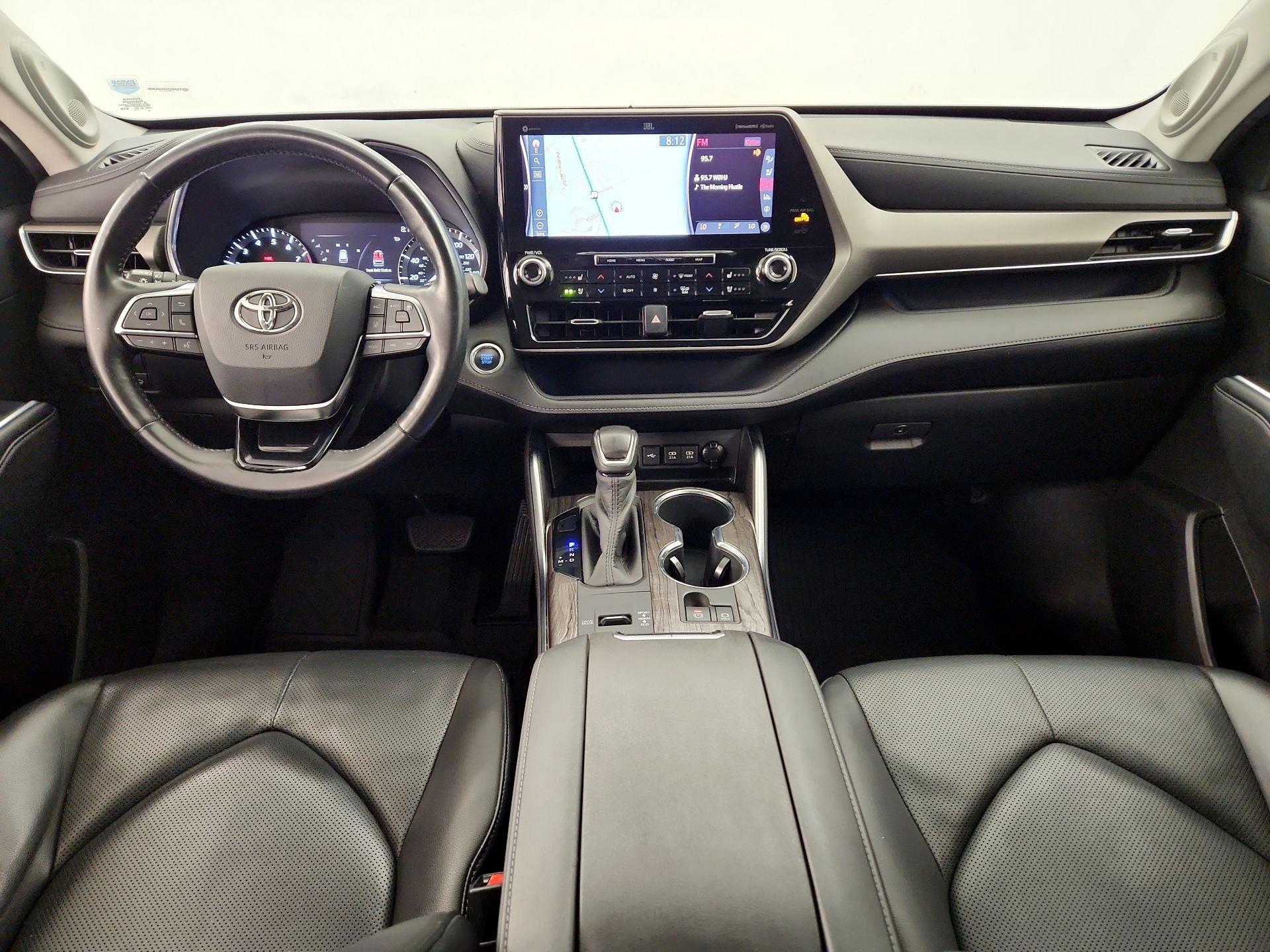 Thumbnail: 2020 Toyota Highlander - 9