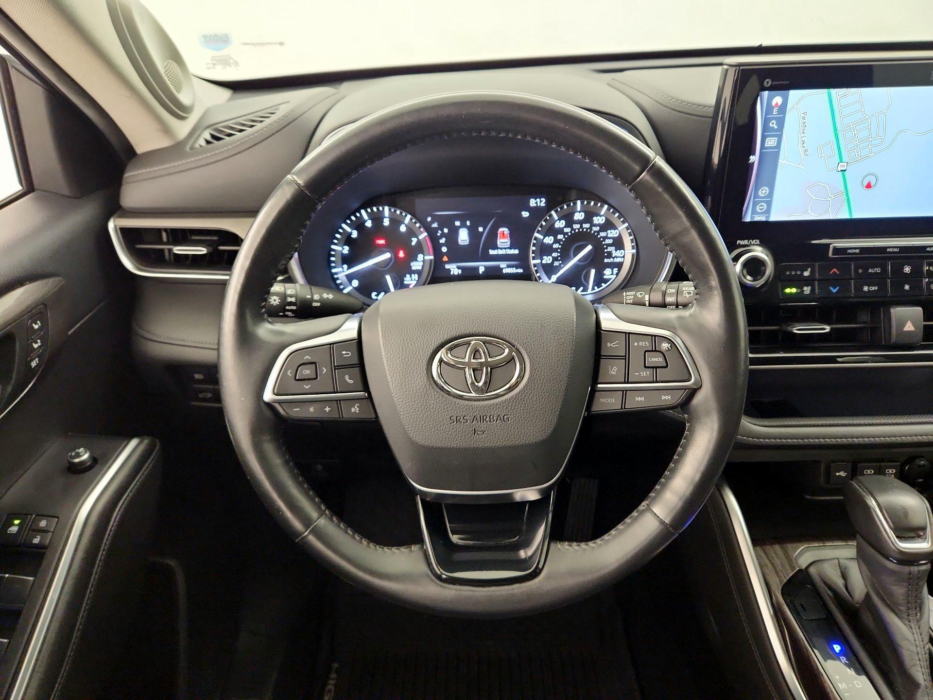 Thumbnail: 2020 Toyota Highlander - 10