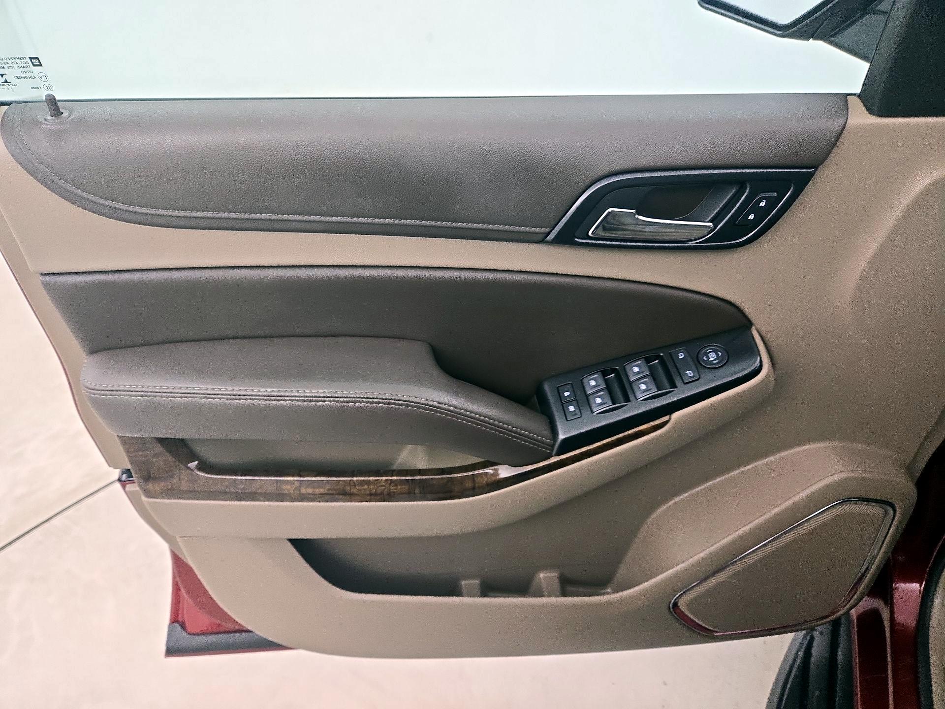 Thumbnail: 2020 Chevrolet Tahoe - 12