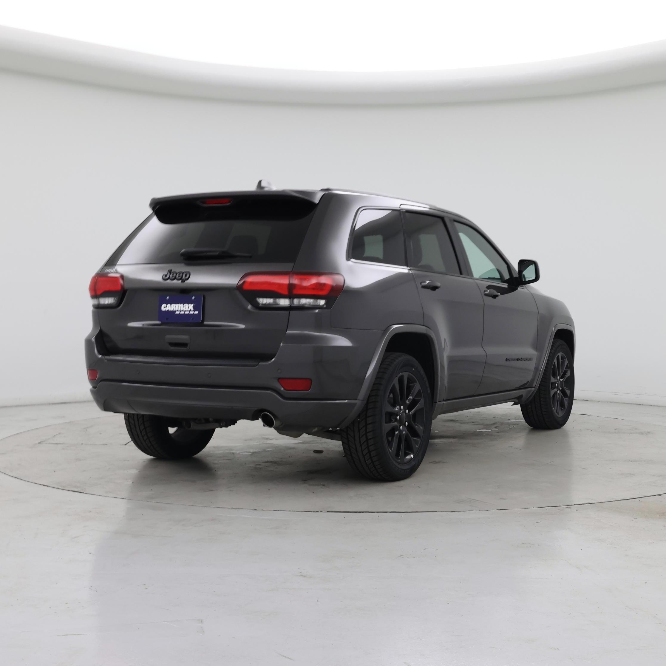 Thumbnail: 2019 Jeep Grand Cherokee - 8