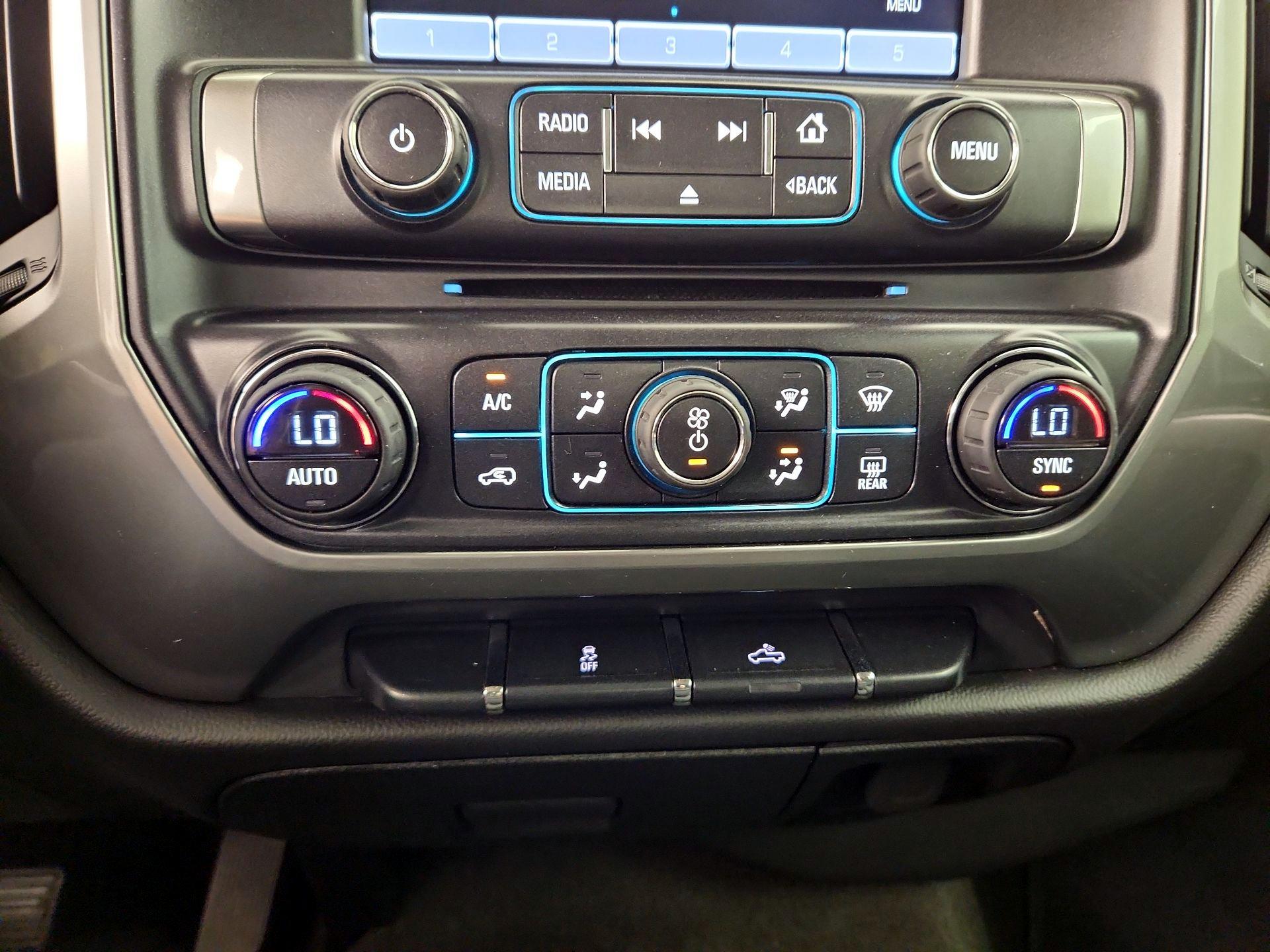 Thumbnail: 2015 Chevrolet Silverado 1500 - 16
