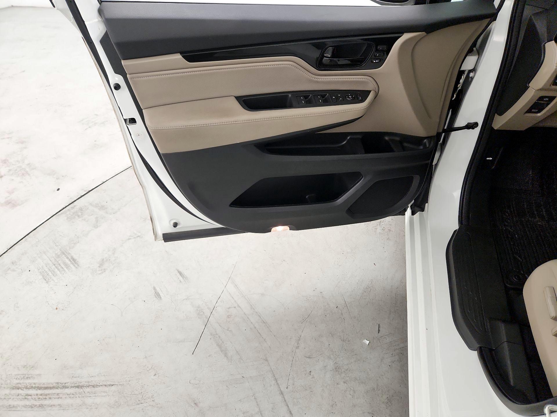 Thumbnail: 2021 Honda Odyssey - 12