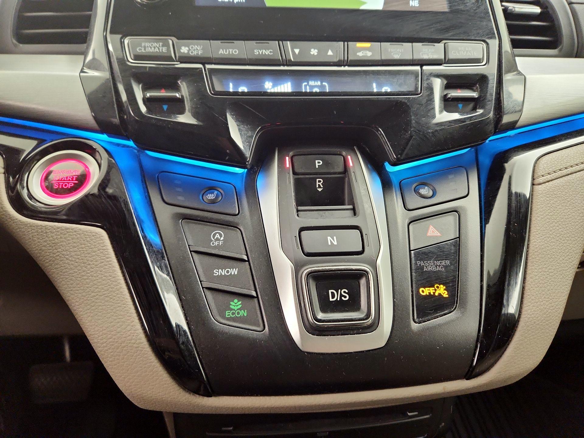 Thumbnail: 2021 Honda Odyssey - 18