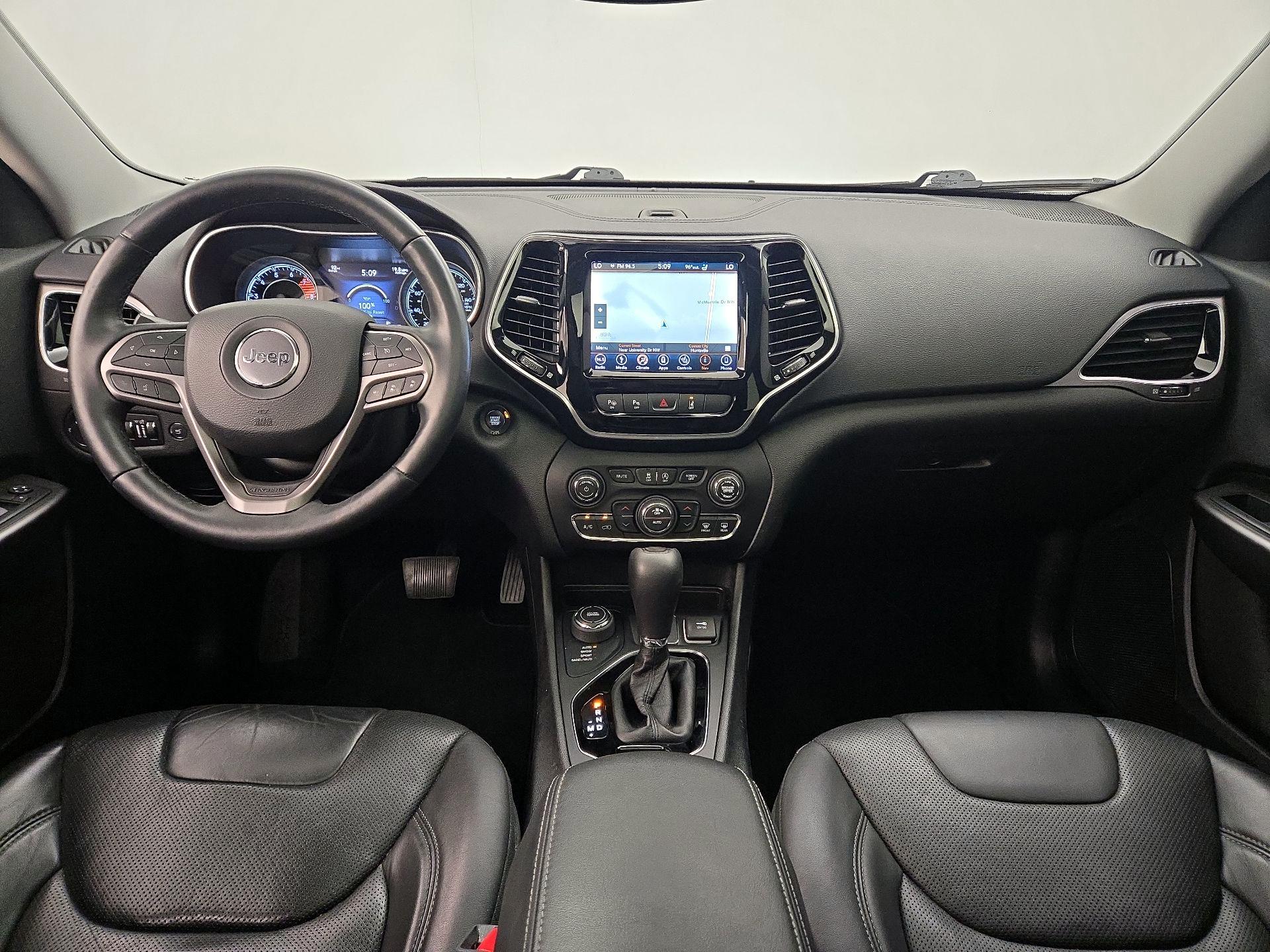 Thumbnail: 2019 Jeep Cherokee - 9