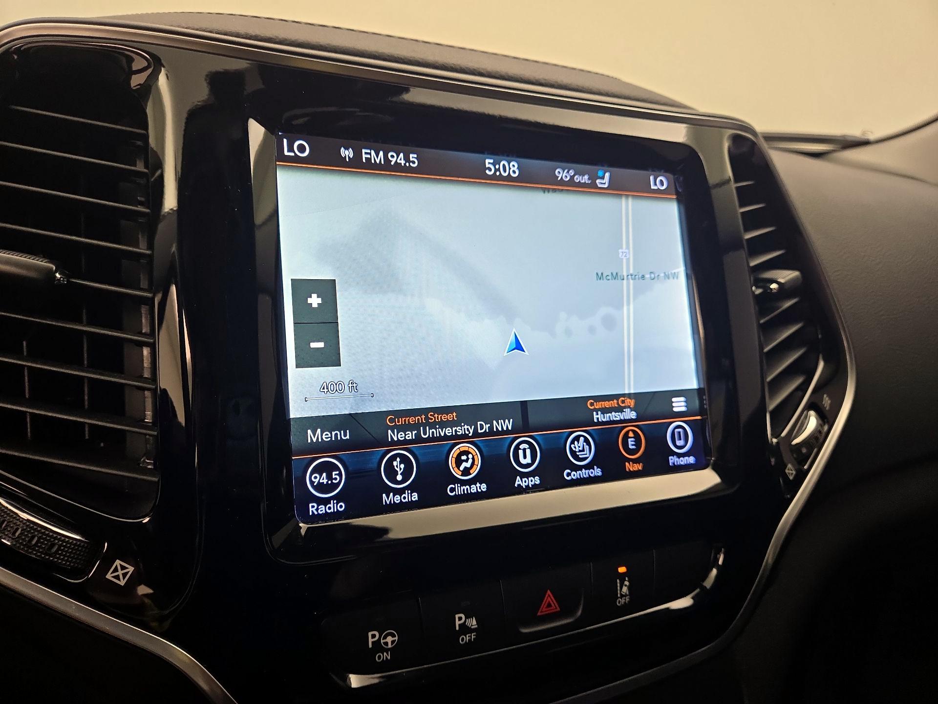 Thumbnail: 2019 Jeep Cherokee - 14