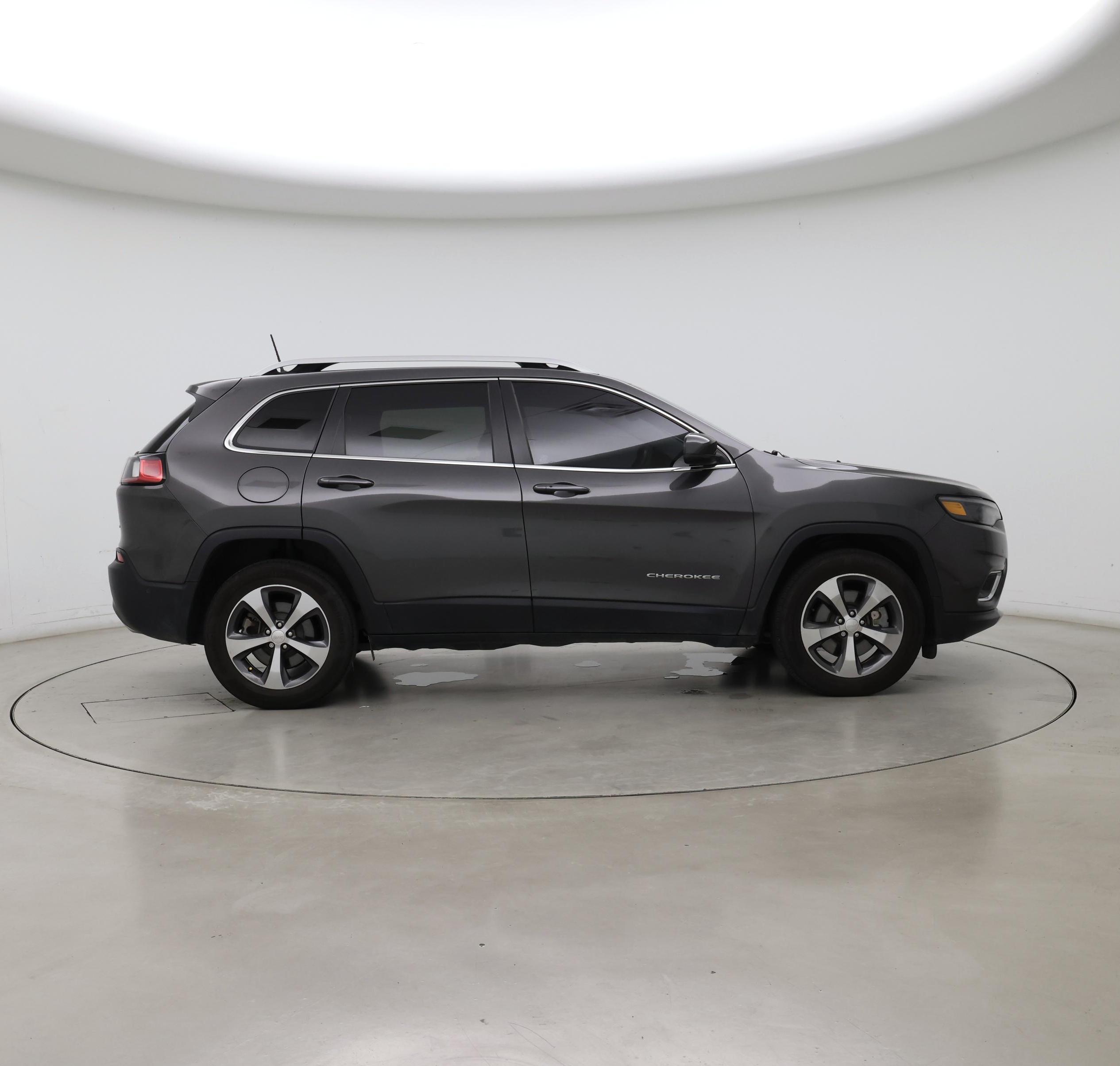 Thumbnail: 2019 Jeep Cherokee - 7