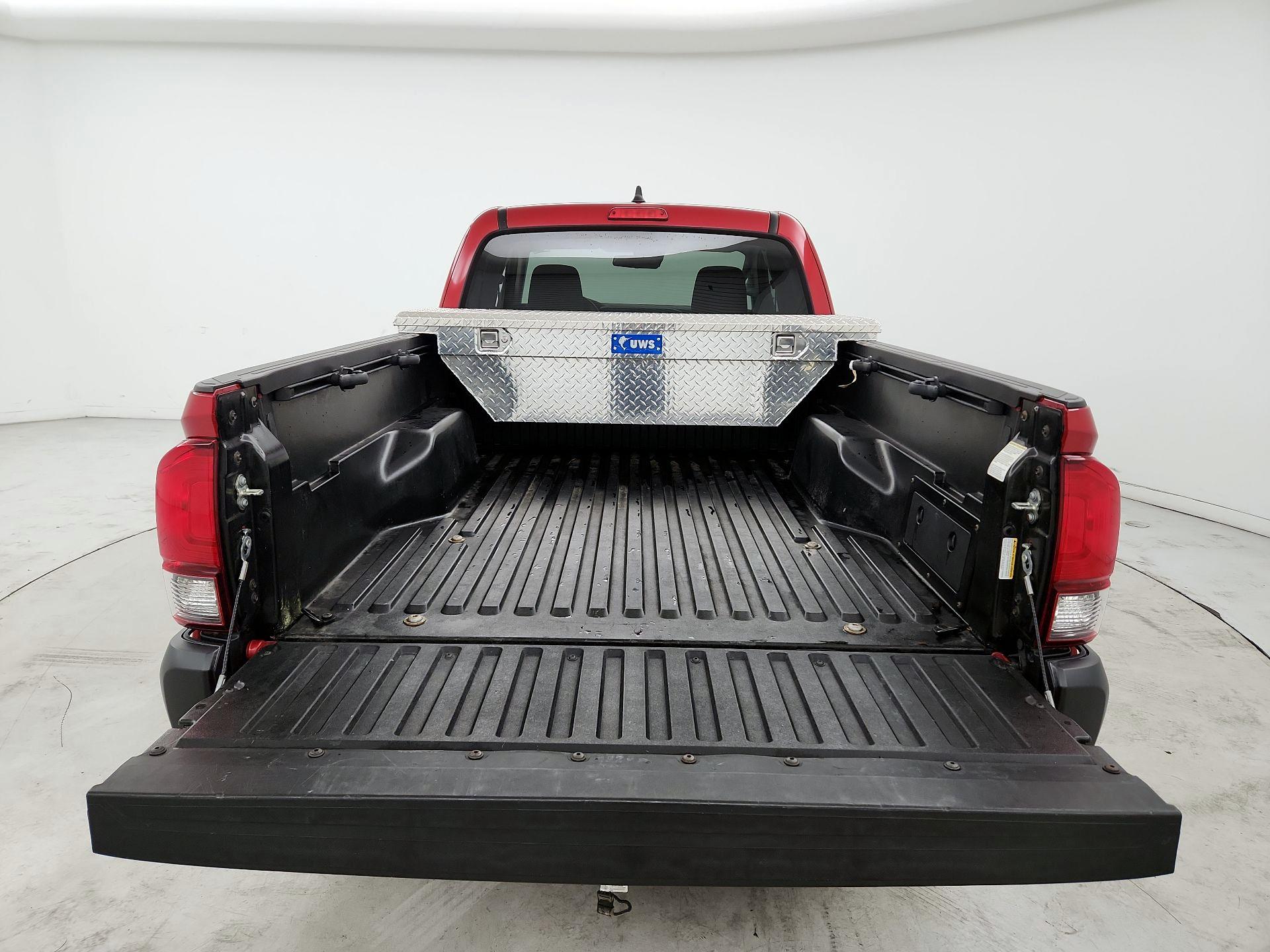 Thumbnail: 2020 Toyota Tacoma - 19