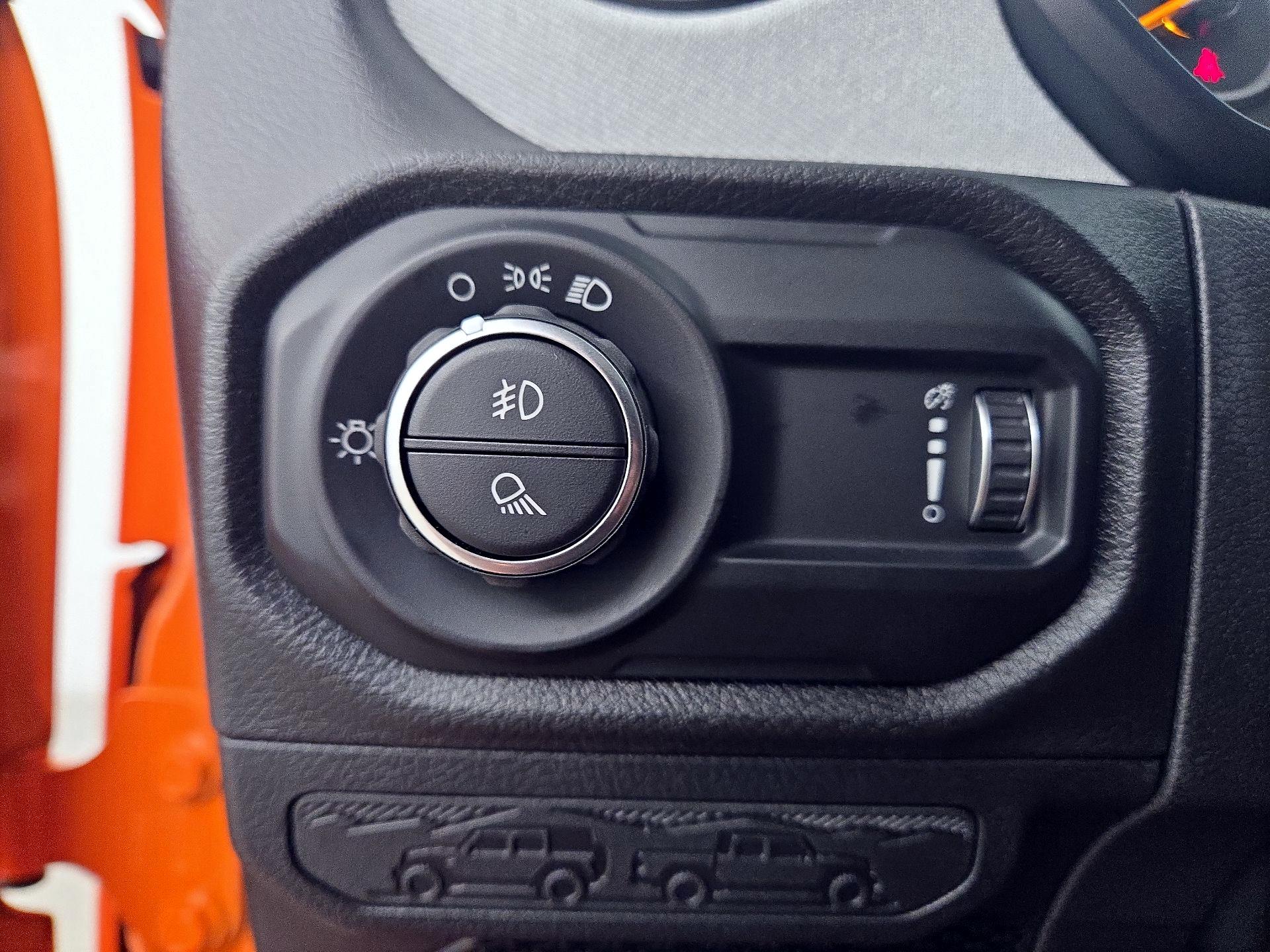Thumbnail: 2025 Jeep Gladiator - 13