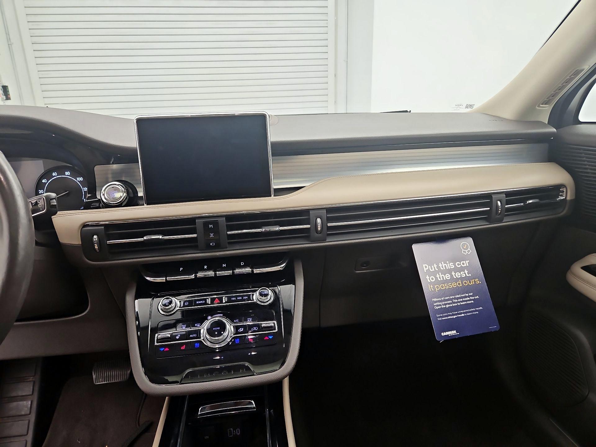 Thumbnail: 2020 Lincoln Corsair - 9