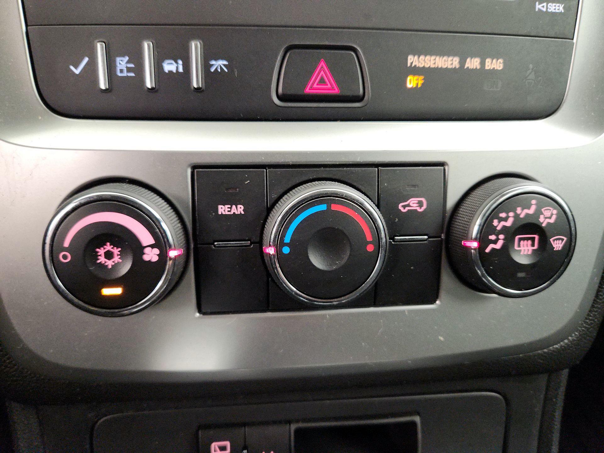 Thumbnail: 2016 GMC Acadia - 16