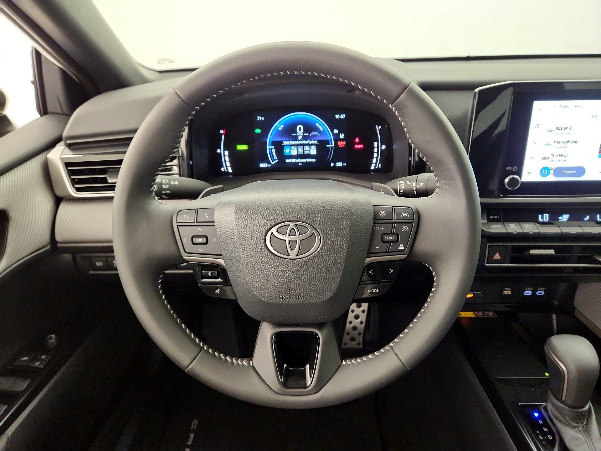 Thumbnail: 2025 Toyota Camry - 10