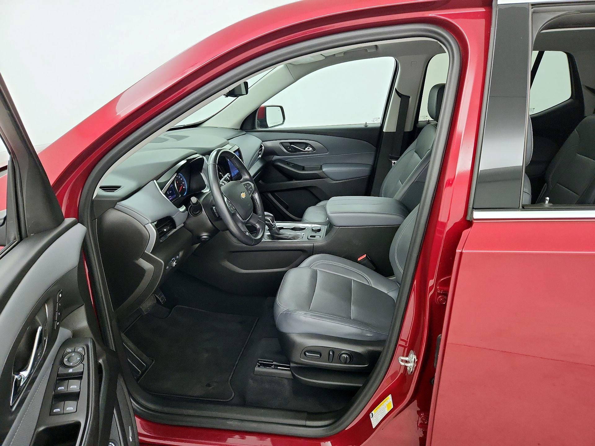 Thumbnail: 2021 Chevrolet Traverse - 11