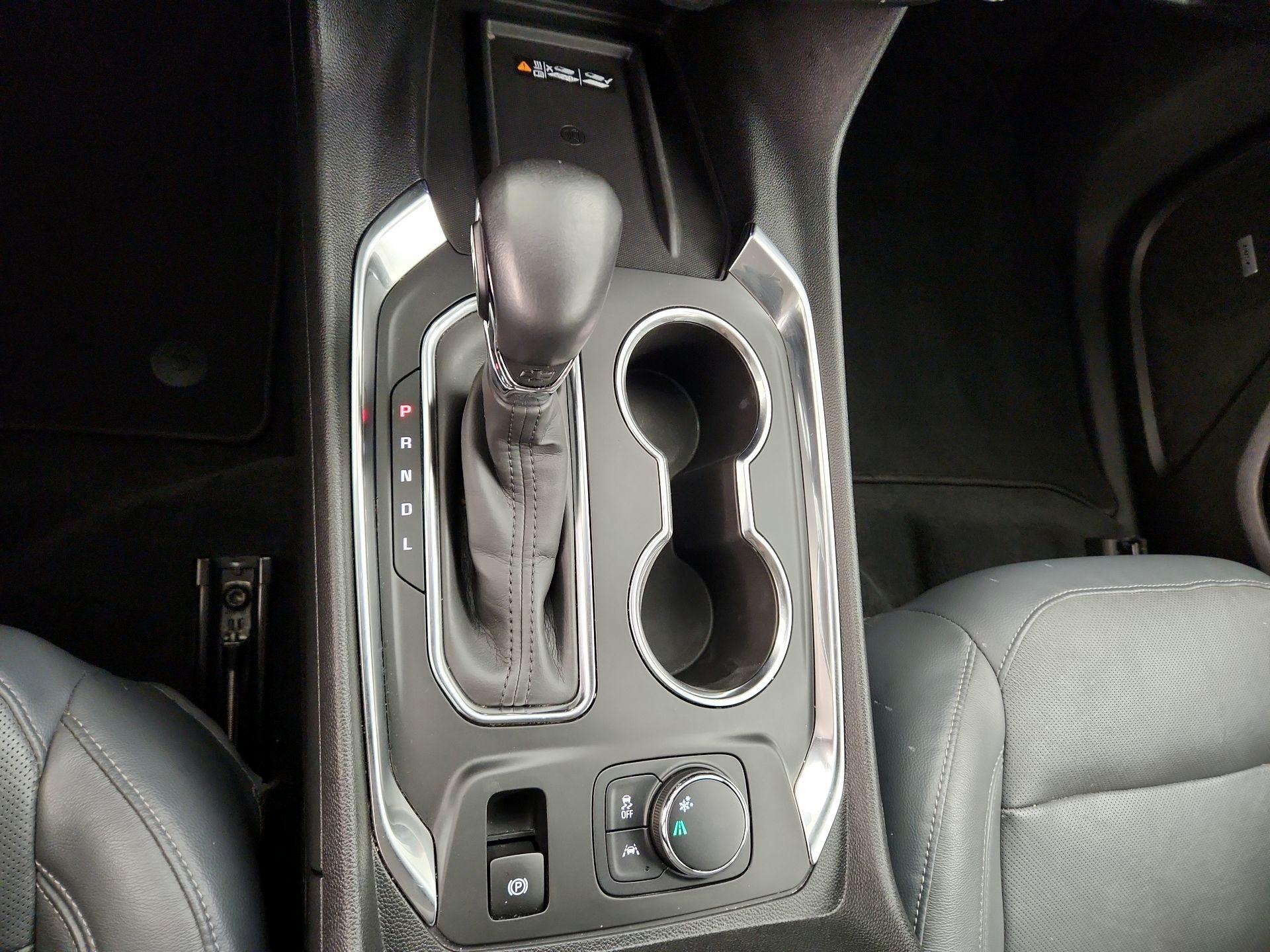 Thumbnail: 2021 Chevrolet Traverse - 18