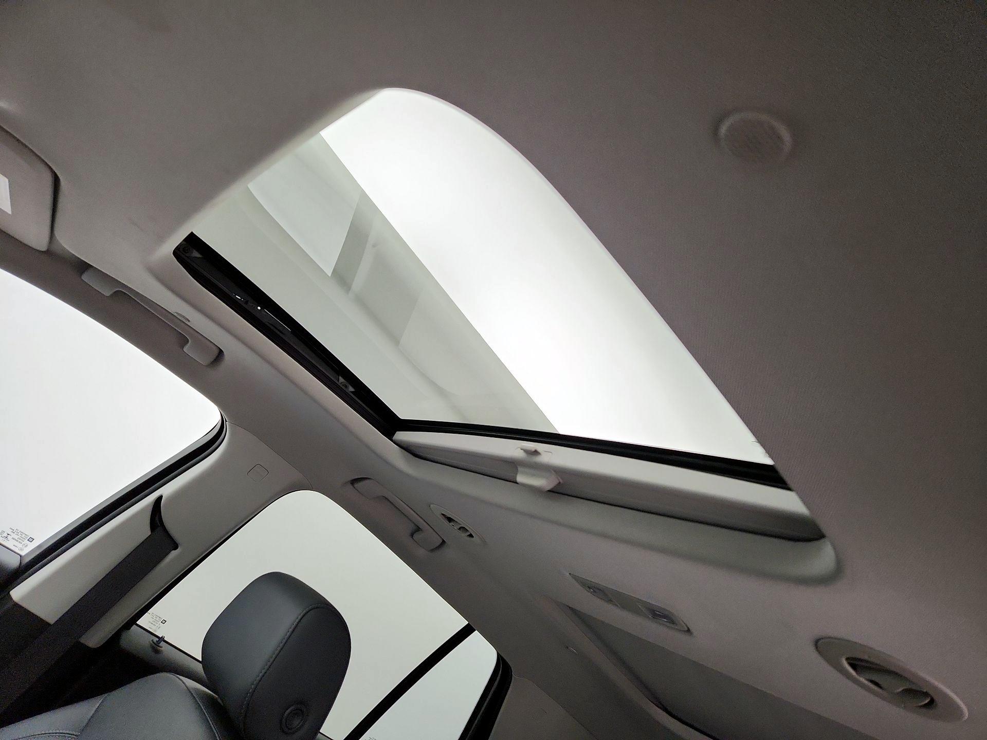 Thumbnail: 2021 Chevrolet Traverse - 20