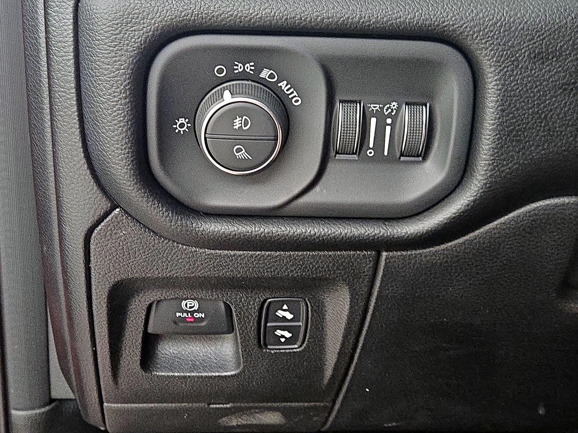 Thumbnail: 2021 RAM 1500 - 13