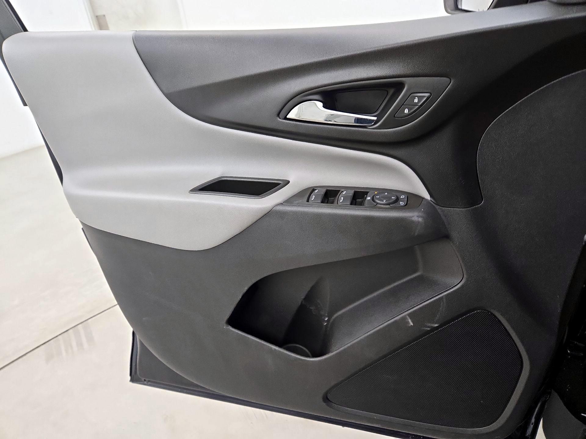 Thumbnail: 2021 Chevrolet Equinox - 12