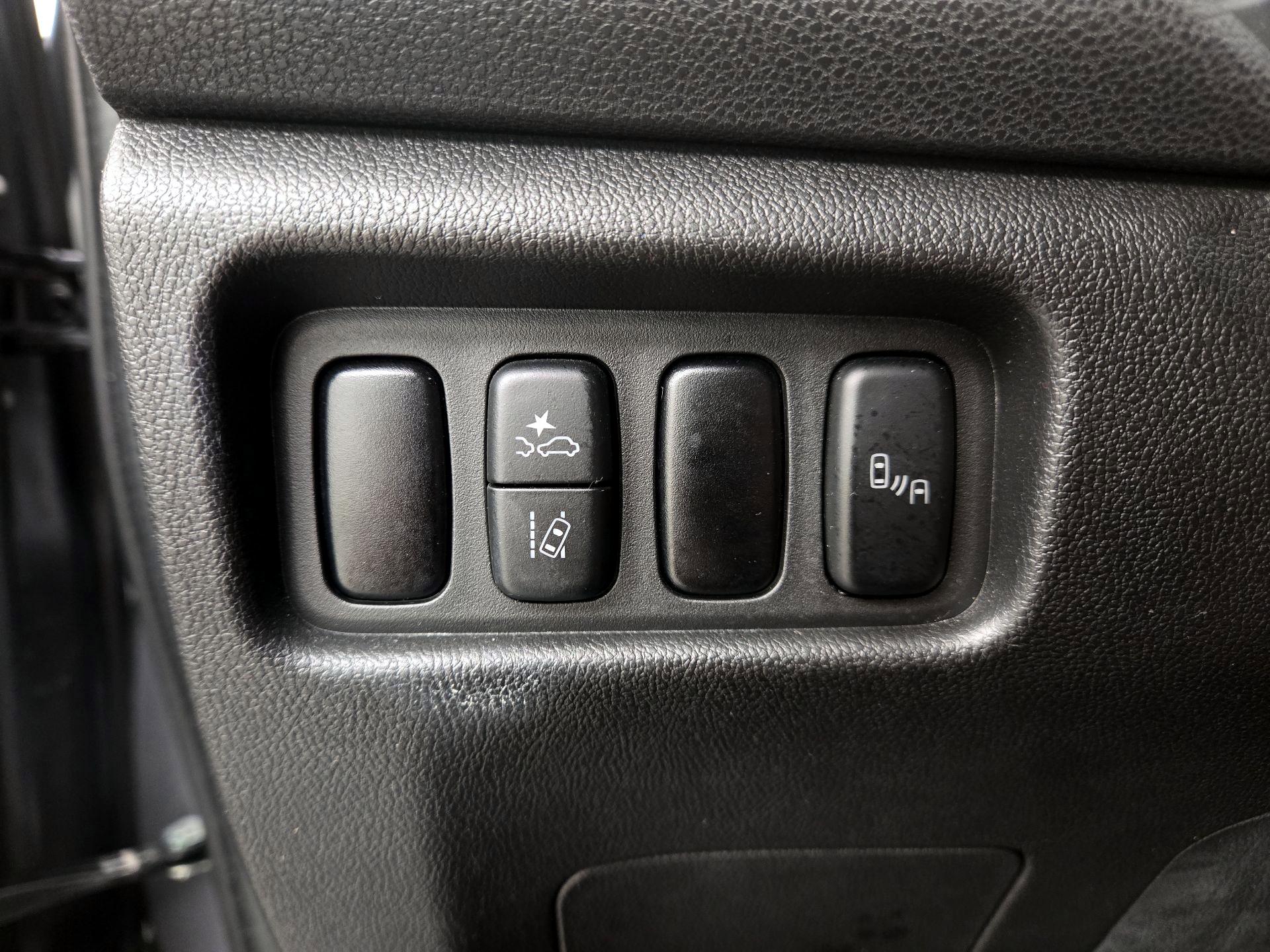 Thumbnail: 2022 Mitsubishi Outlander Sport - 13