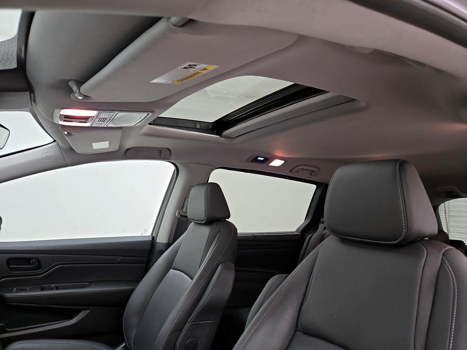 Thumbnail: 2023 Honda Odyssey - 19
