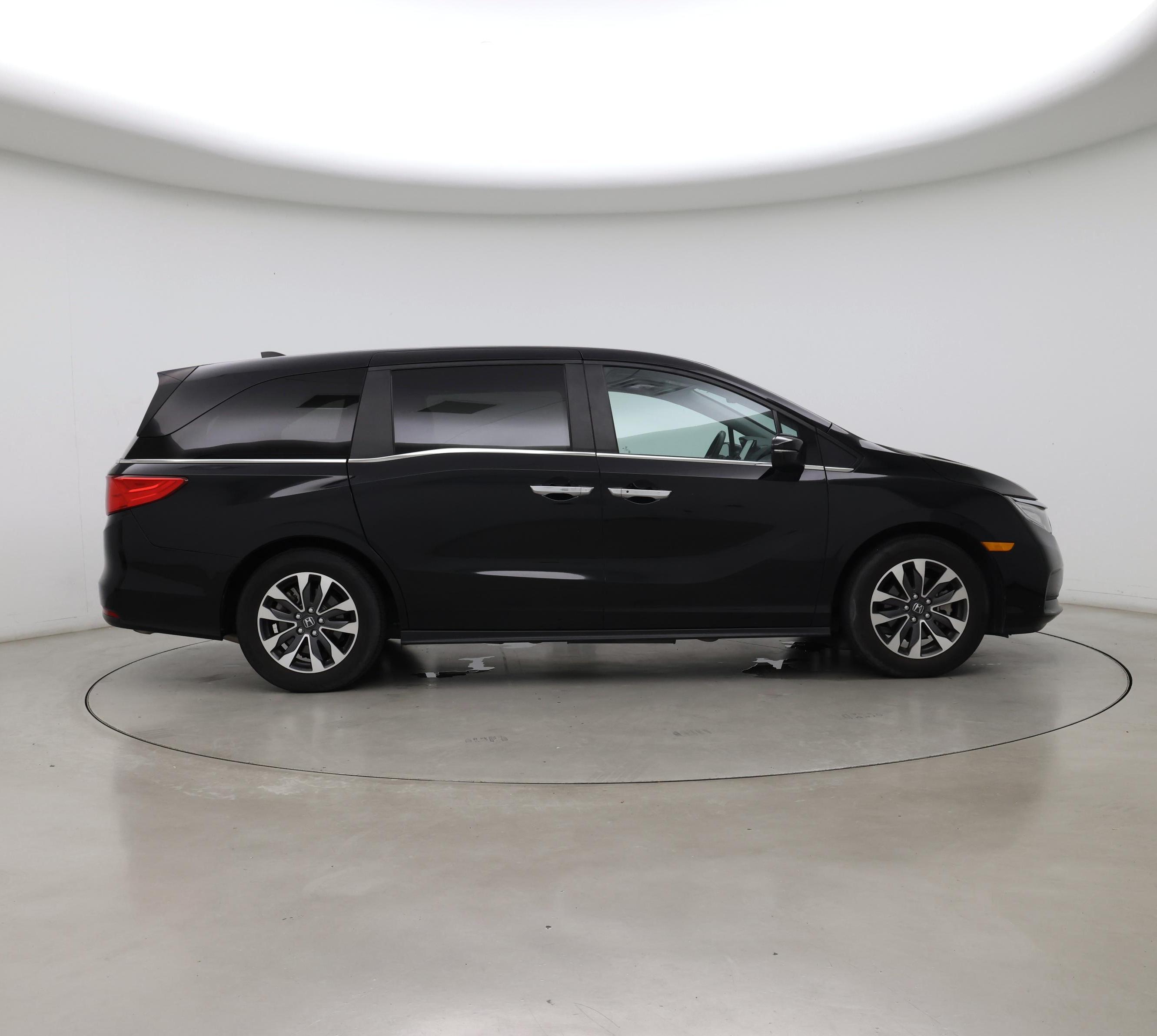 Thumbnail: 2023 Honda Odyssey - 7