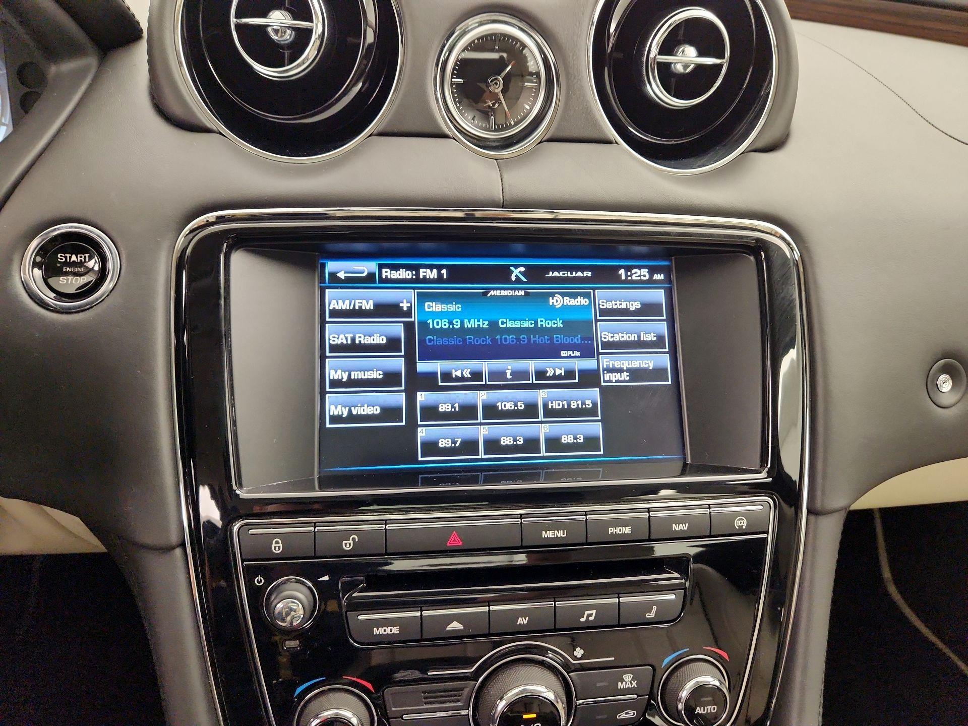 Thumbnail: 2015 Jaguar XJ - 16