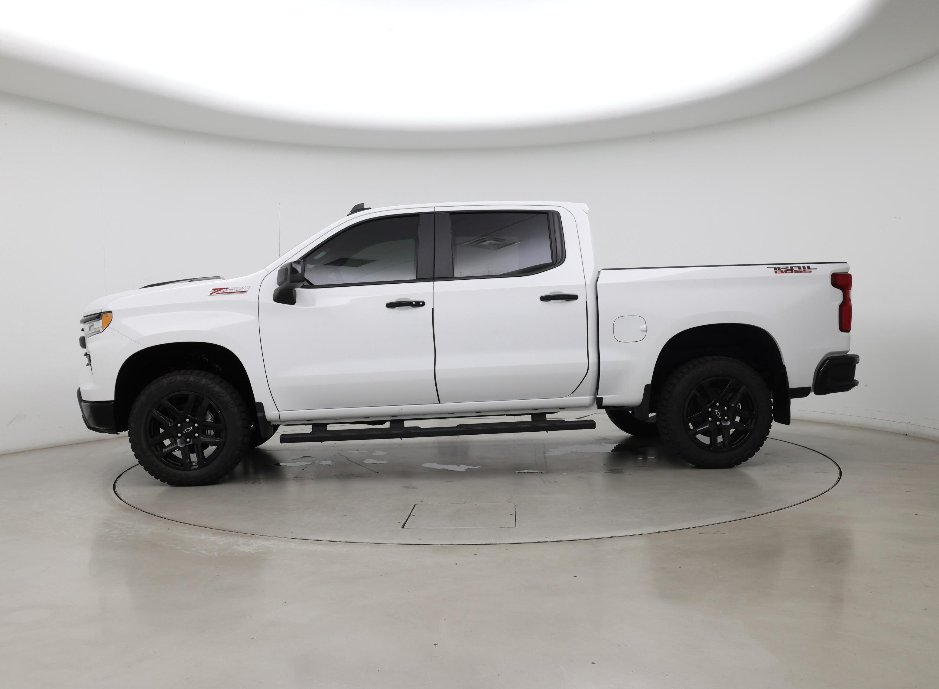 Thumbnail: 2025 Chevrolet Silverado 1500 - 3