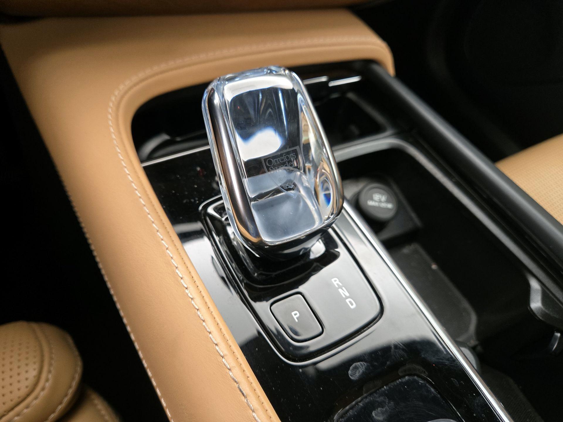 Thumbnail: 2020 Volvo XC90 - 17