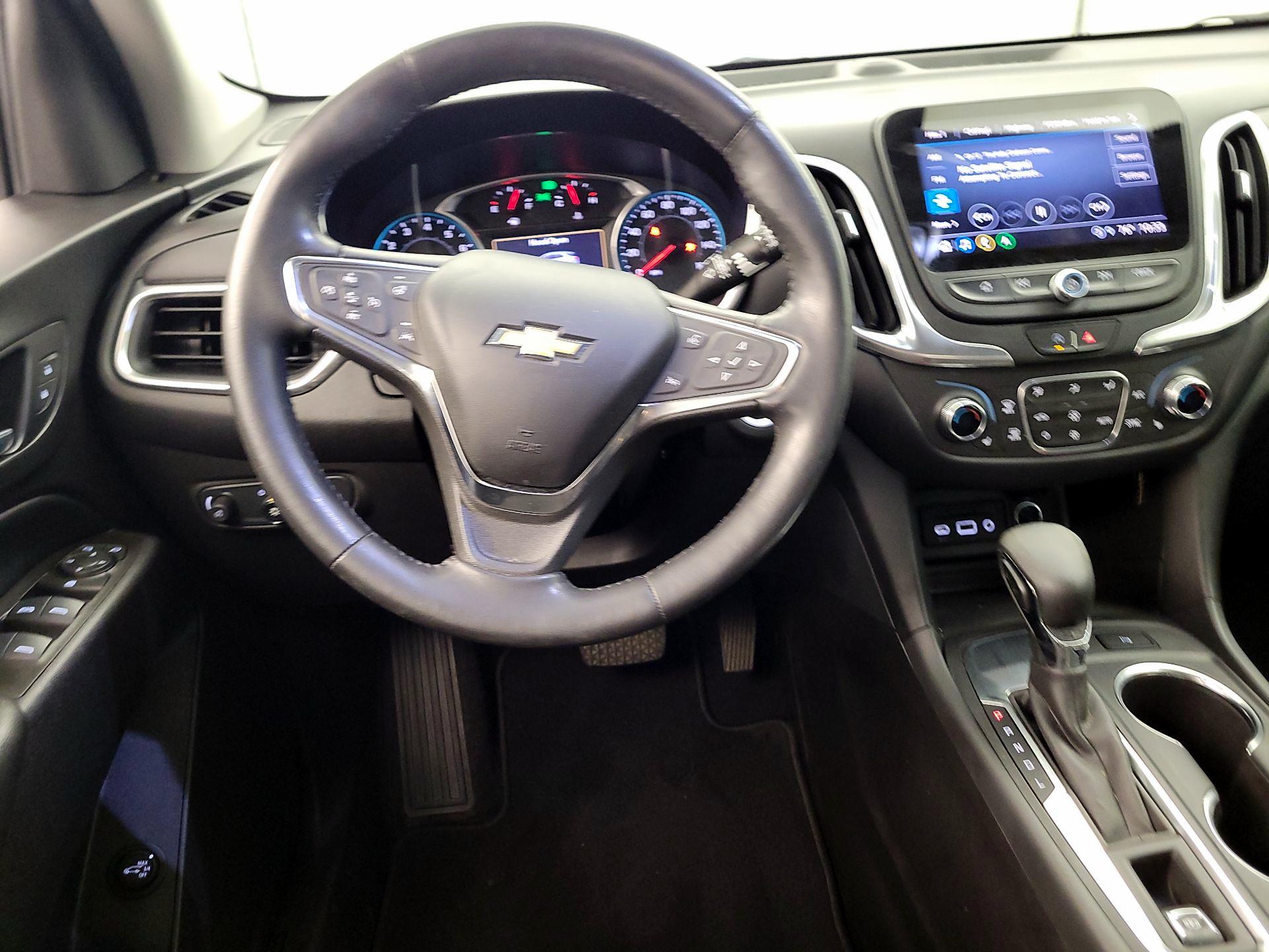 Thumbnail: 2022 Chevrolet Equinox - 10