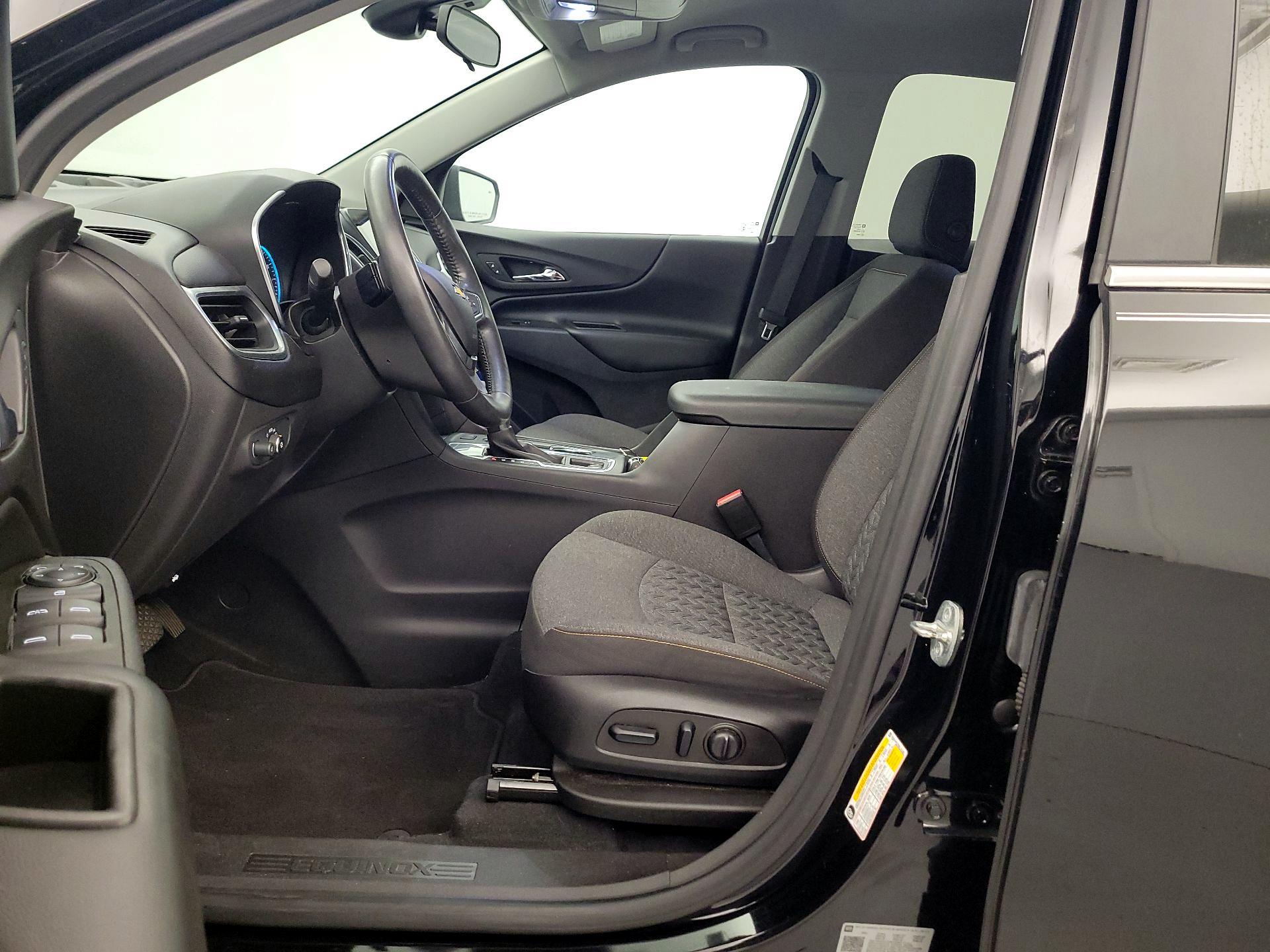 Thumbnail: 2022 Chevrolet Equinox - 11