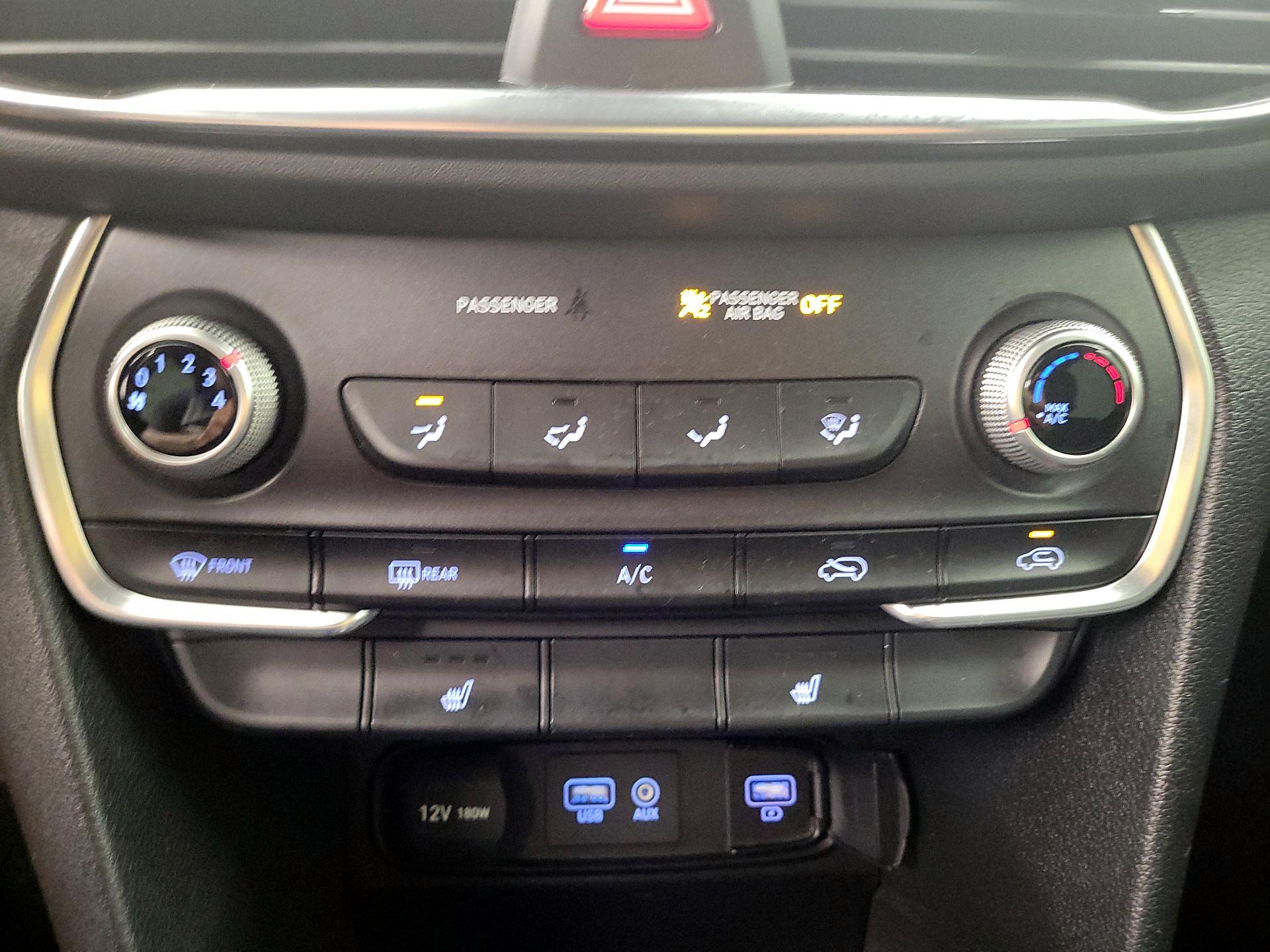 Thumbnail: 2020 Hyundai Santa Fe - 16