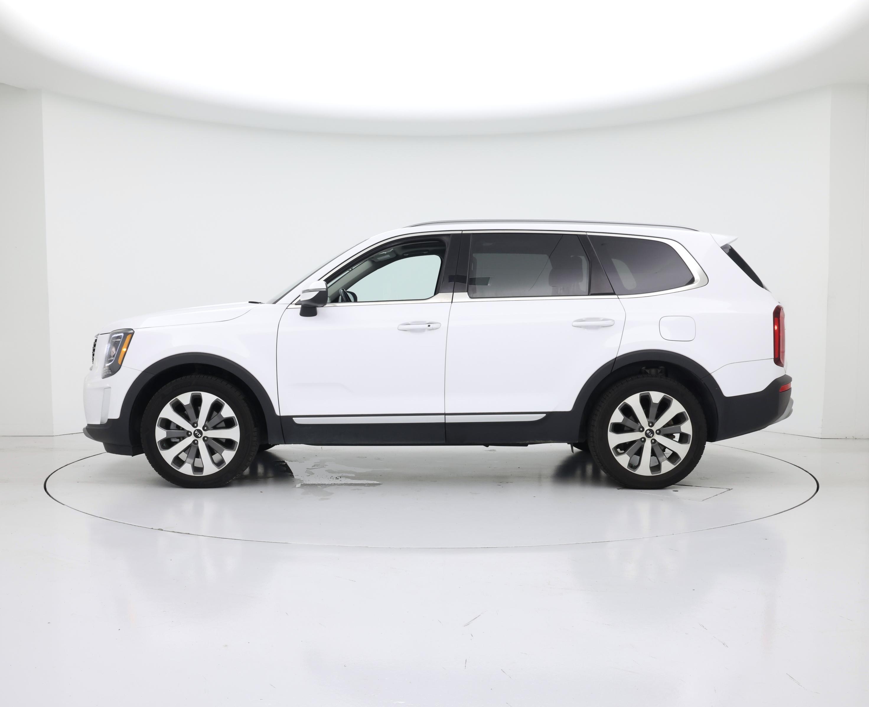 Thumbnail: 2021 Kia Telluride - 3