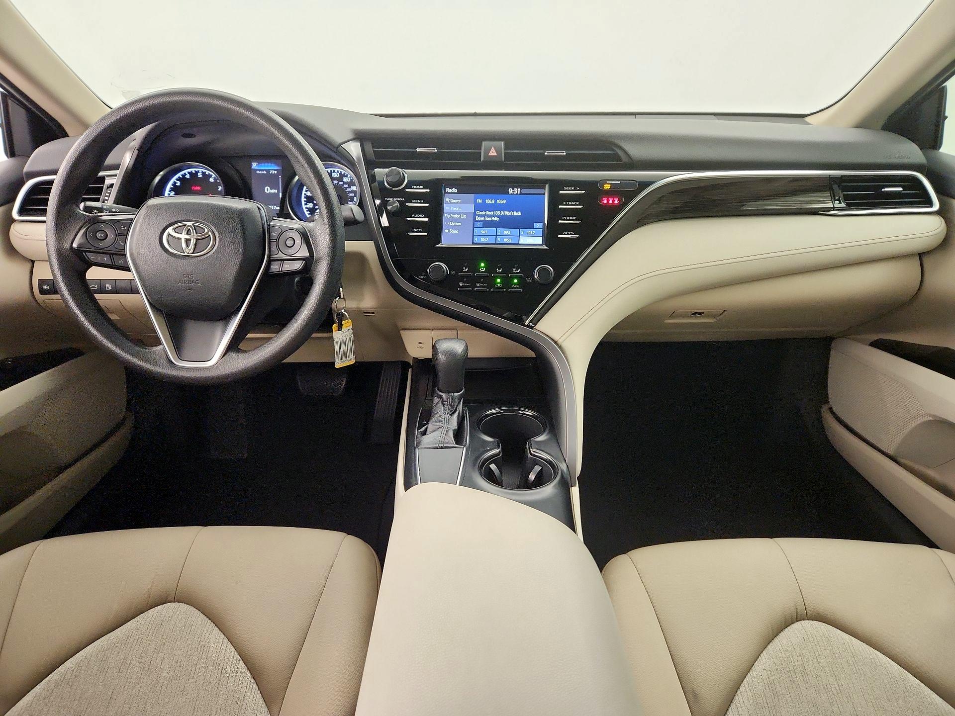 Thumbnail: 2018 Toyota Camry - 9