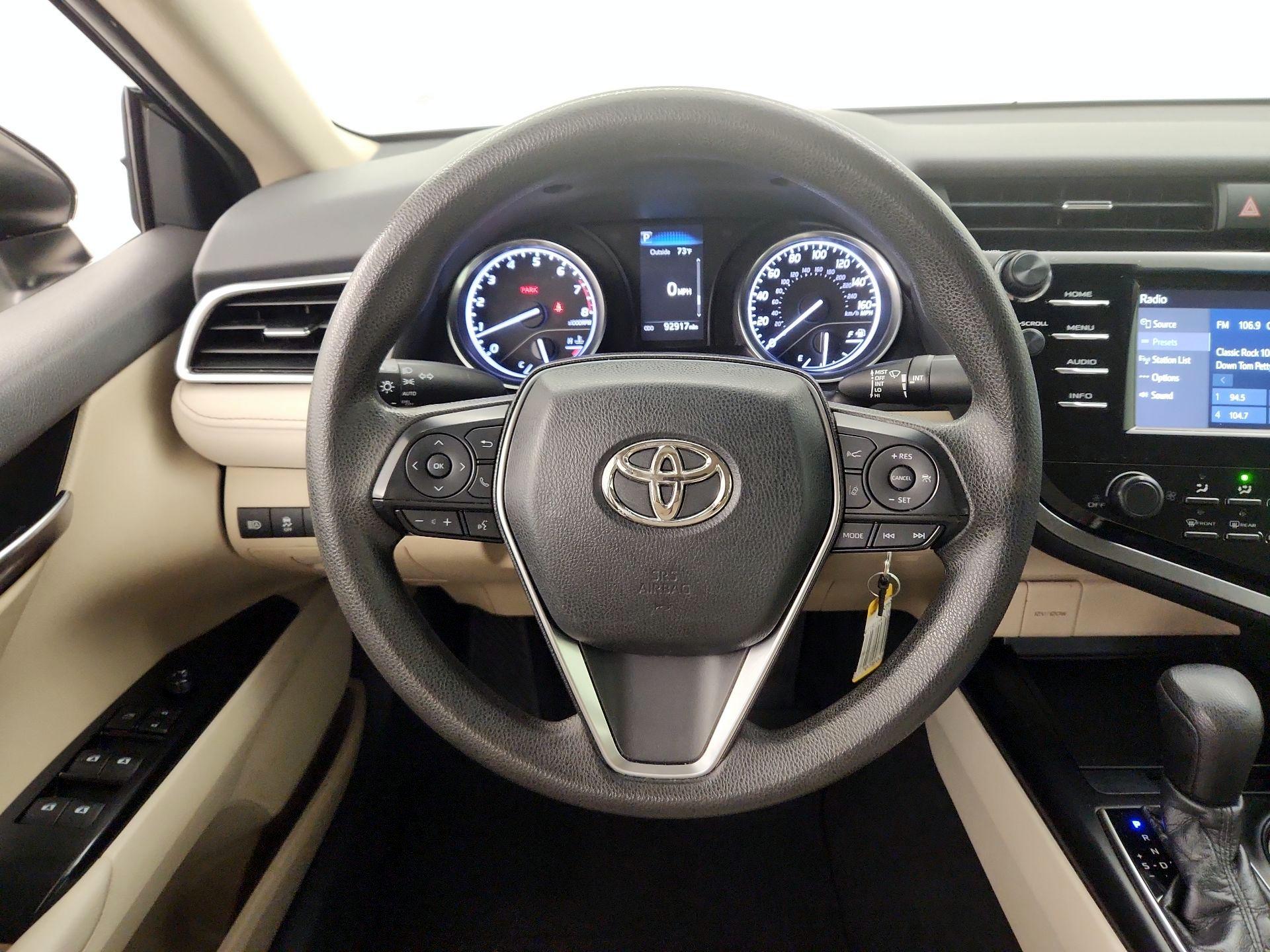 Thumbnail: 2018 Toyota Camry - 10