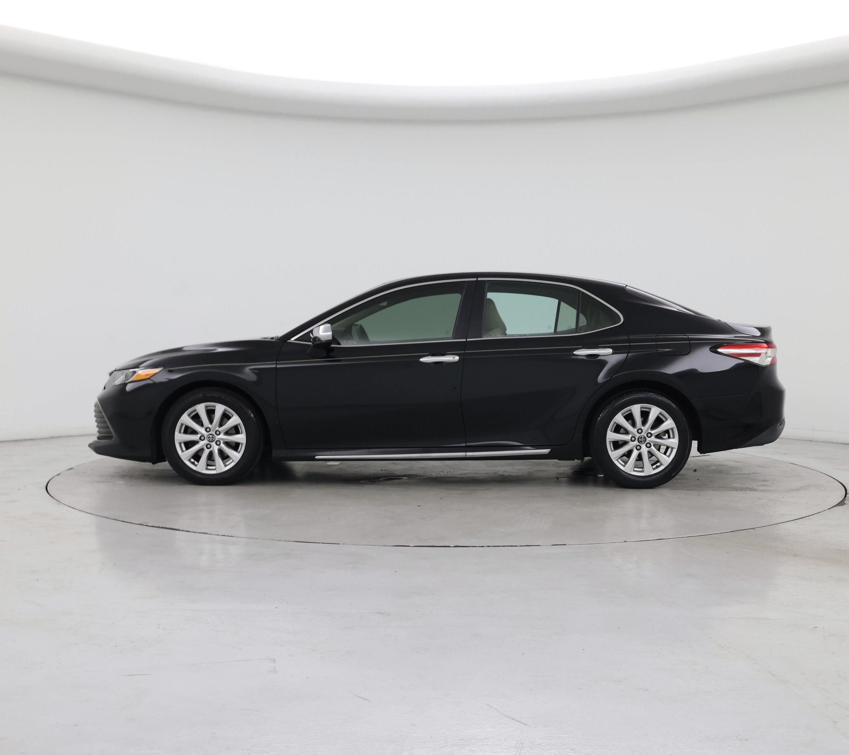Thumbnail: 2018 Toyota Camry - 3