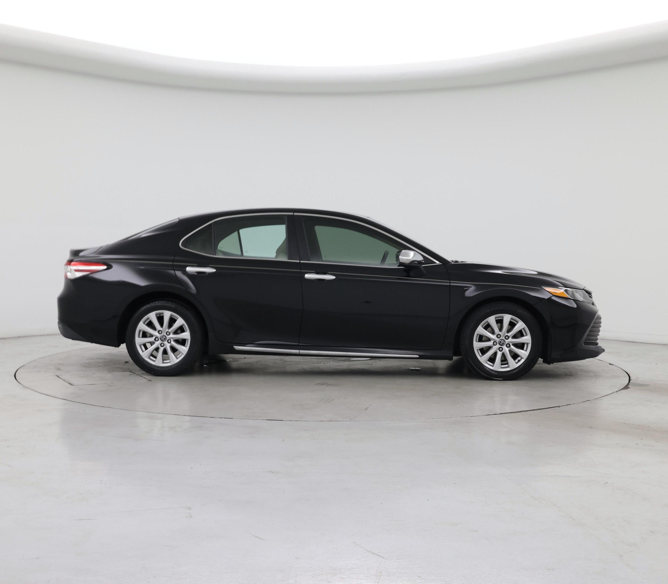 Thumbnail: 2018 Toyota Camry - 7