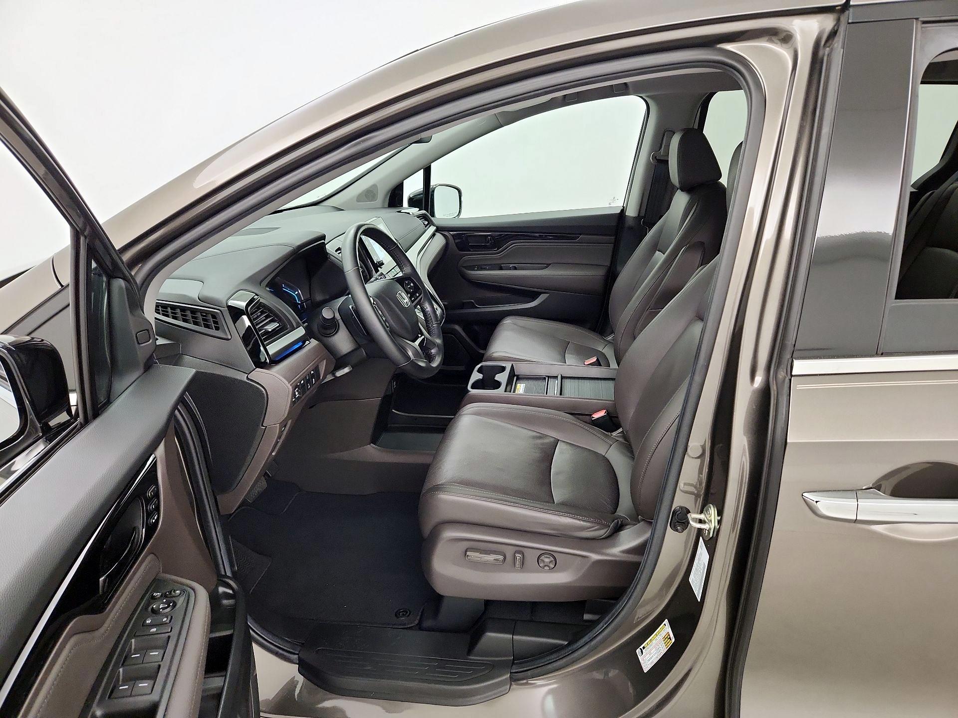 Thumbnail: 2019 Honda Odyssey - 11
